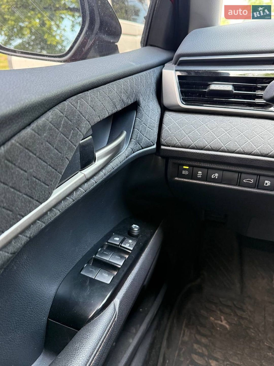 Toyota Camry 2025 VIN 4T1DAACKXSU101880 фото оголошення 10 з 10