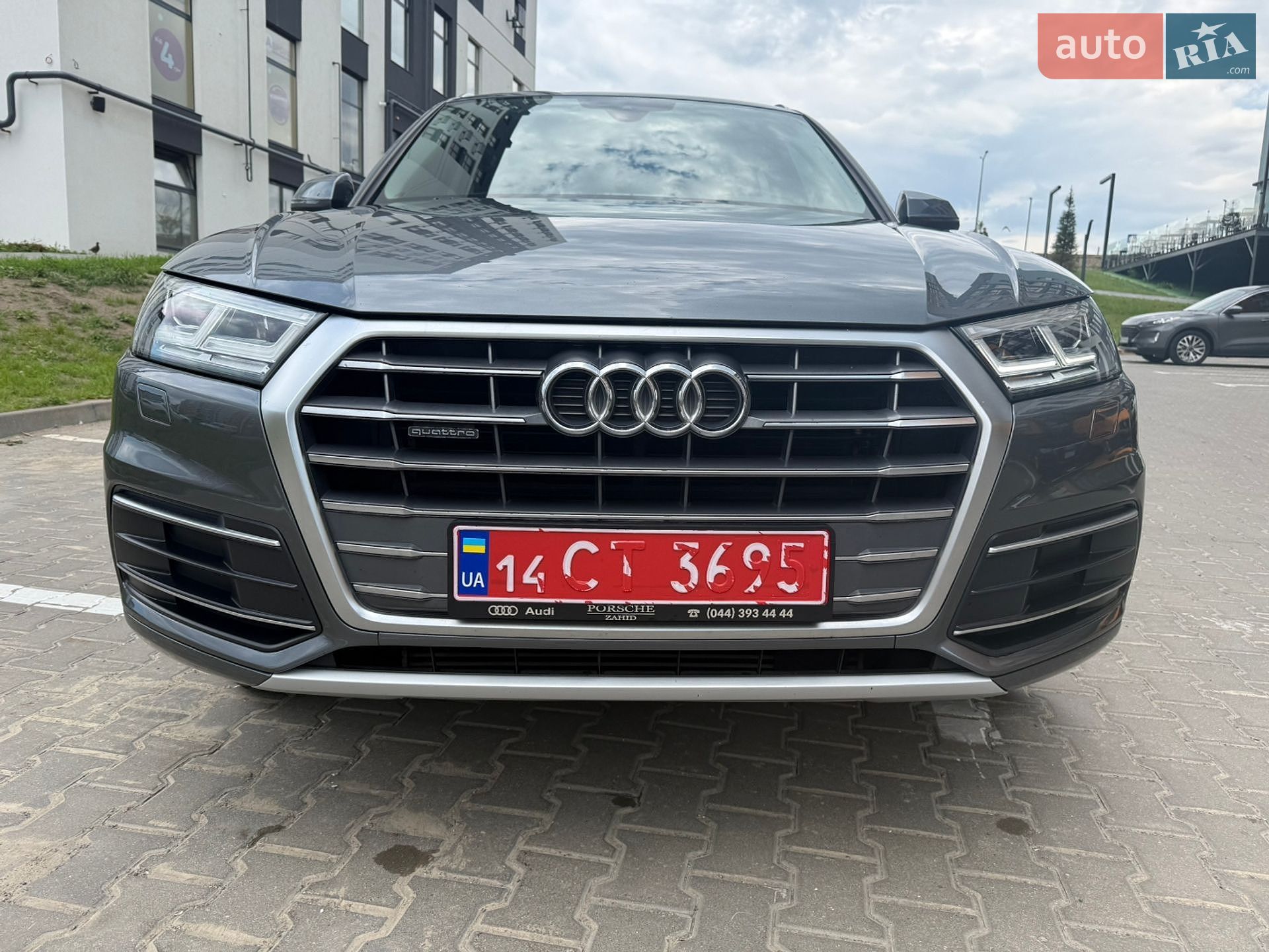 Audi Q5 2018 VIN WA1ANAFY9J2013354 фото оголошення 29 з 32