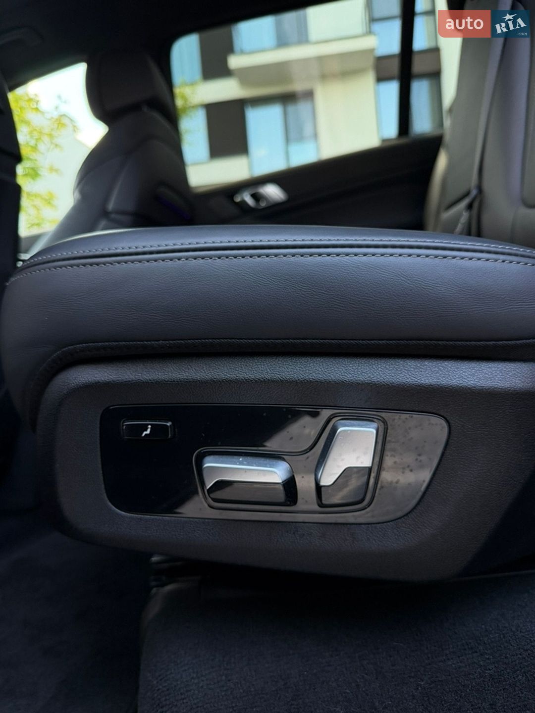 BMW X7 2021 VIN WBACX610809K38035 фото оголошення 34 з 36