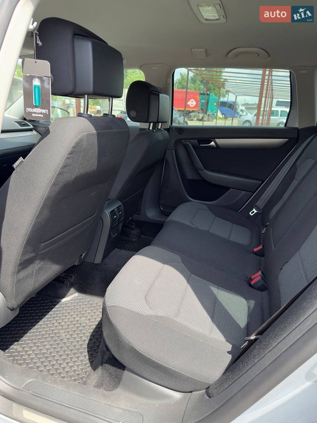Volkswagen Passat 2011 VIN WVWZZZ3CZBE343698 фото оголошення 12 з 13