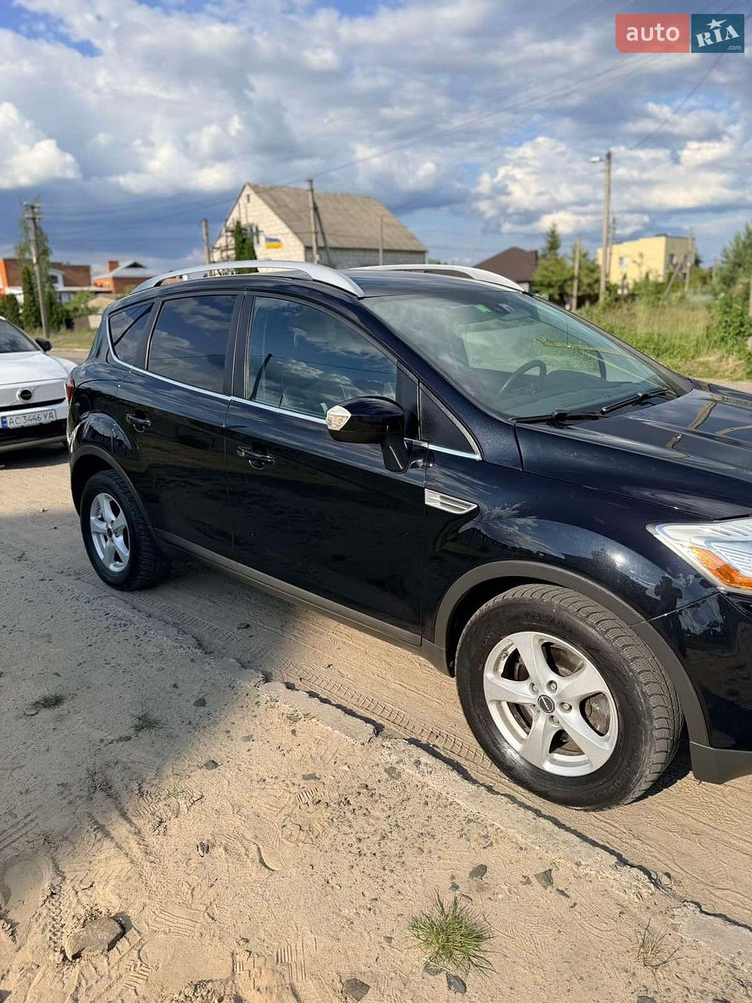 Ford Kuga 2011 VIN WF0RXXGCDRBJ24606 фото оголошення 4 з 9