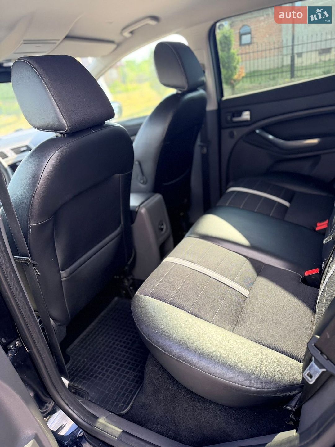 Ford Kuga 2011 VIN WF0RXXGCDRBJ24606 фото оголошення 6 з 9