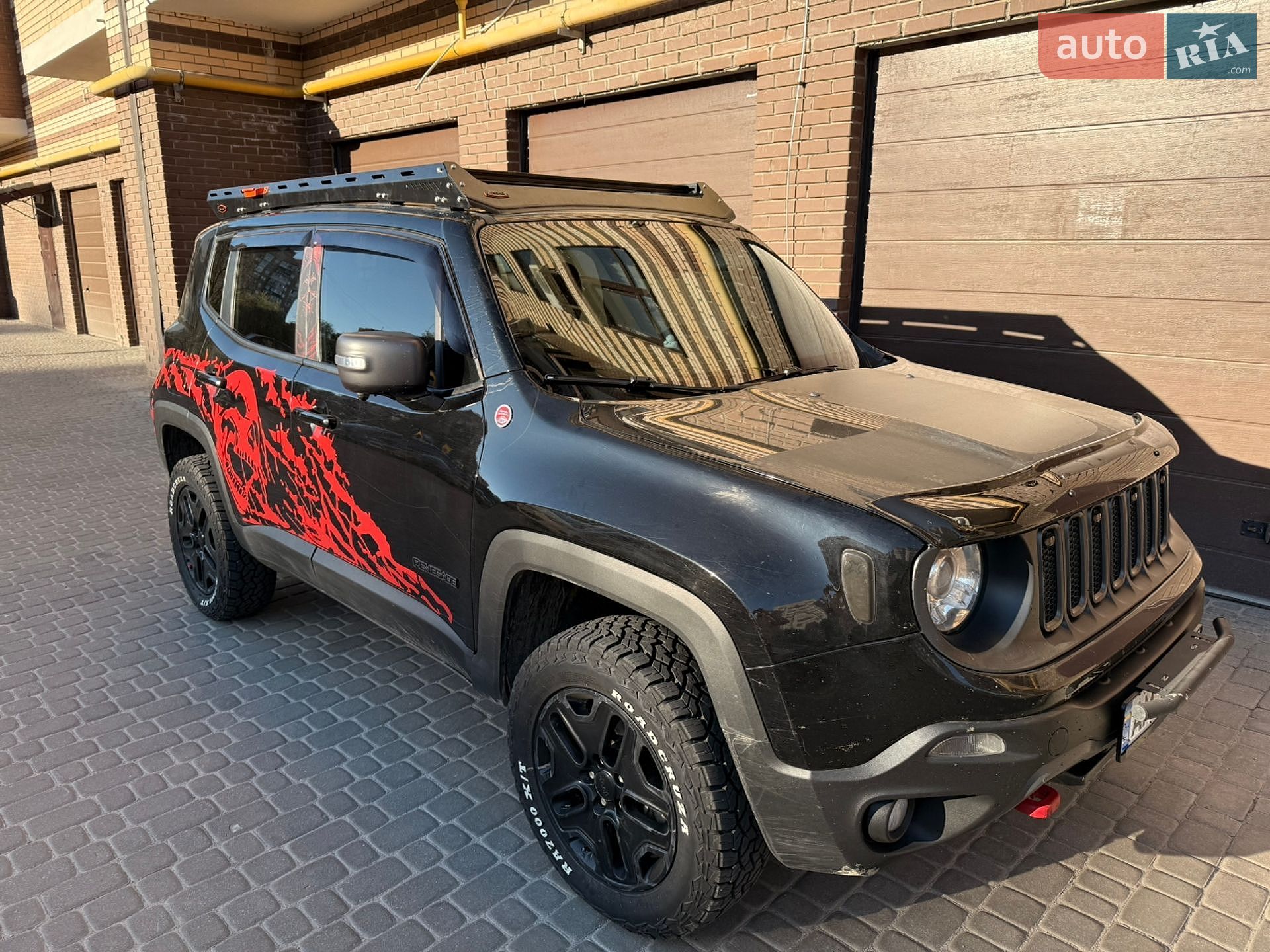 Jeep Renegade 2018 VIN ZACCJBCB5JPH17637 фото оголошення 4 з 21