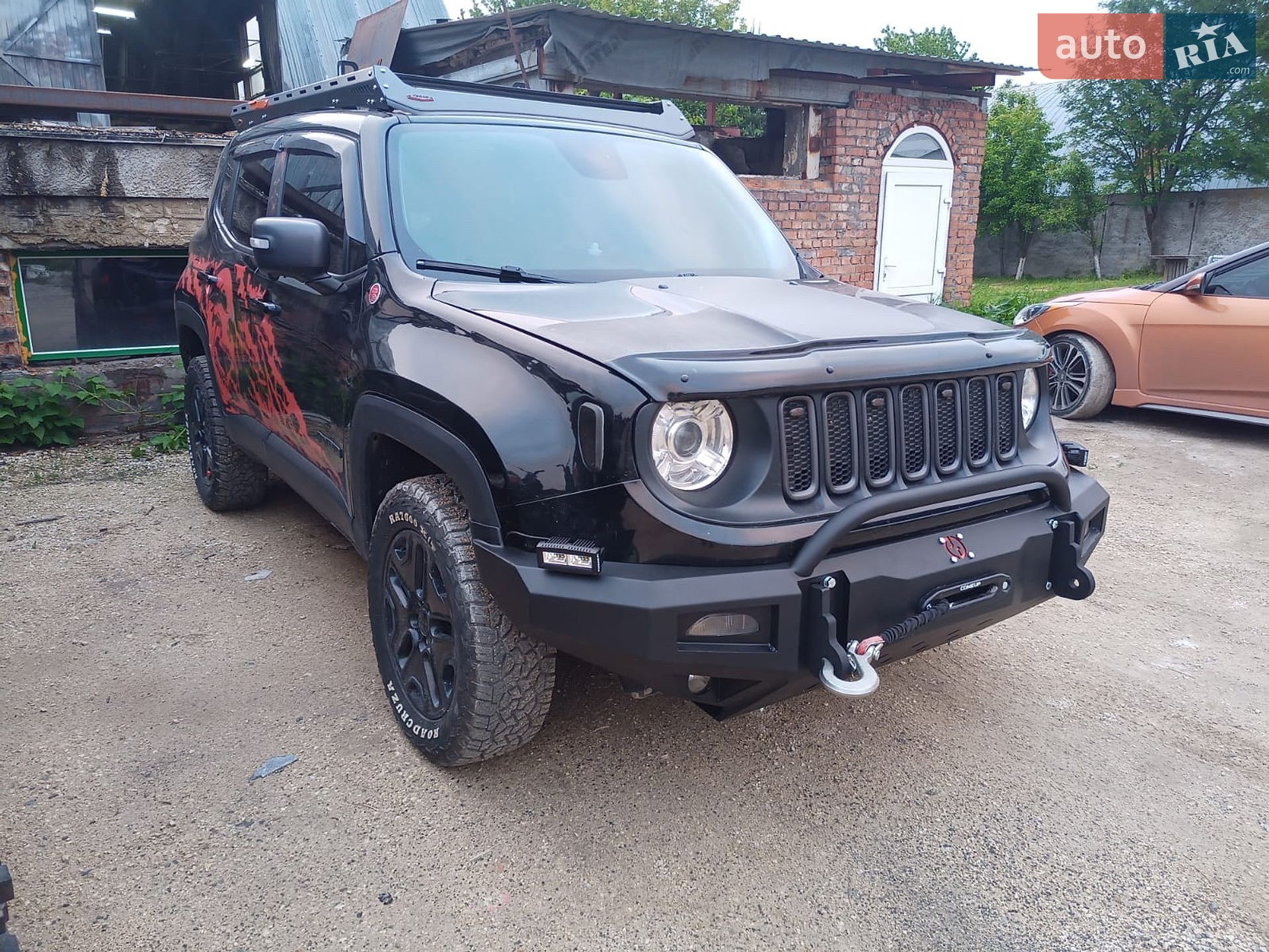 Jeep Renegade 2018 VIN ZACCJBCB5JPH17637 фото оголошення 7 з 21
