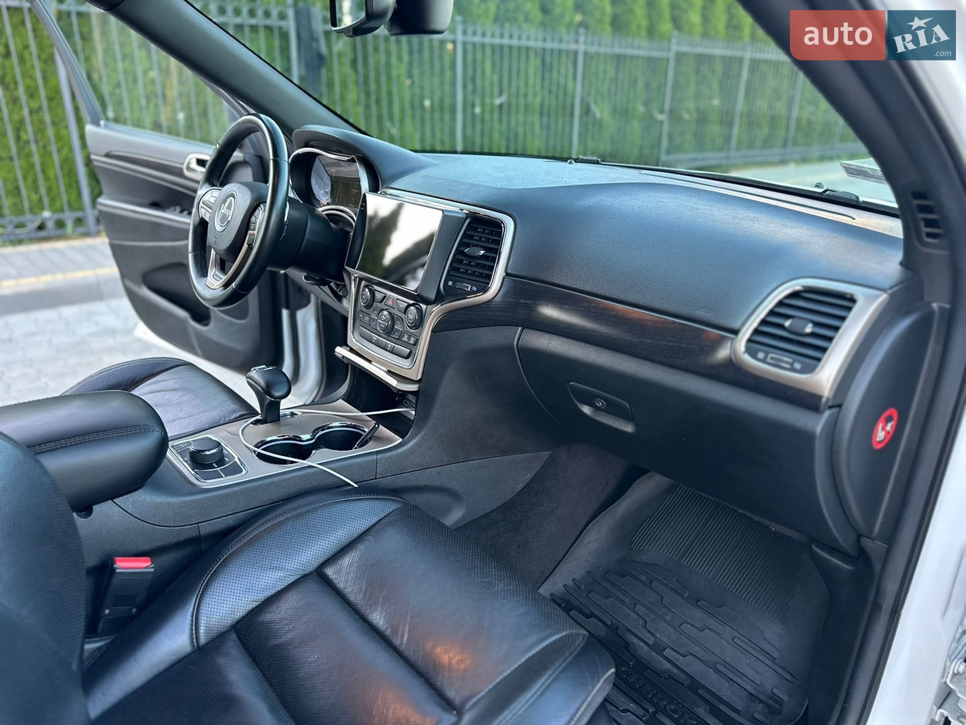 Jeep Grand Cherokee 2013 VIN 1C4RJFAM1EC212985 фото оголошення 13 з 59