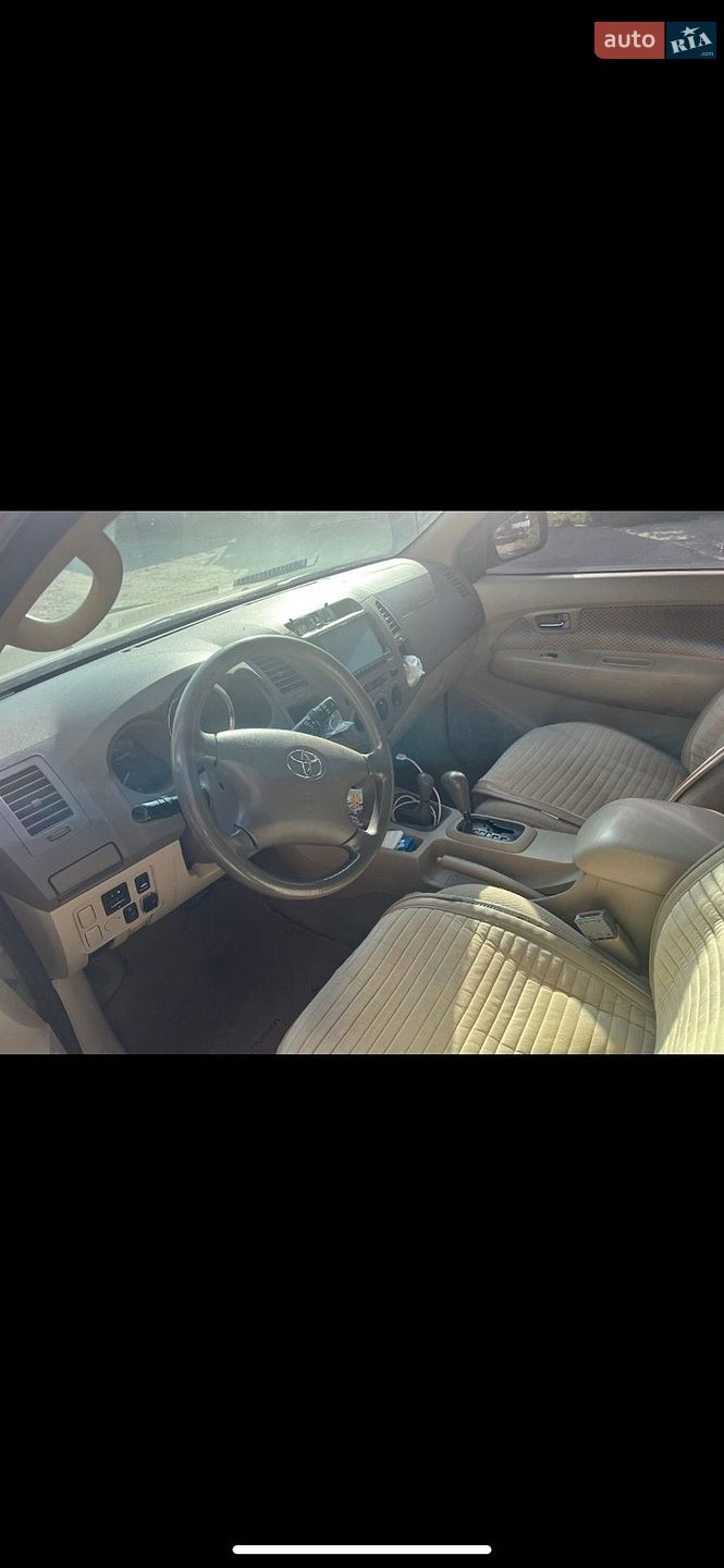 Toyota Fortuner 2006 VIN MR1YX59G063004307 фото оголошення 2 з 5
