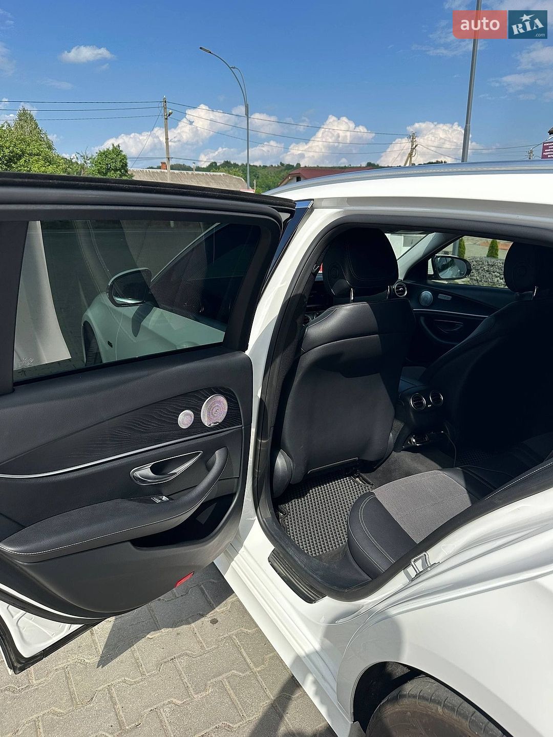 Mercedes-Benz E-Class 2019 VIN WDD2132161A724064 фото оголошення 12 з 21