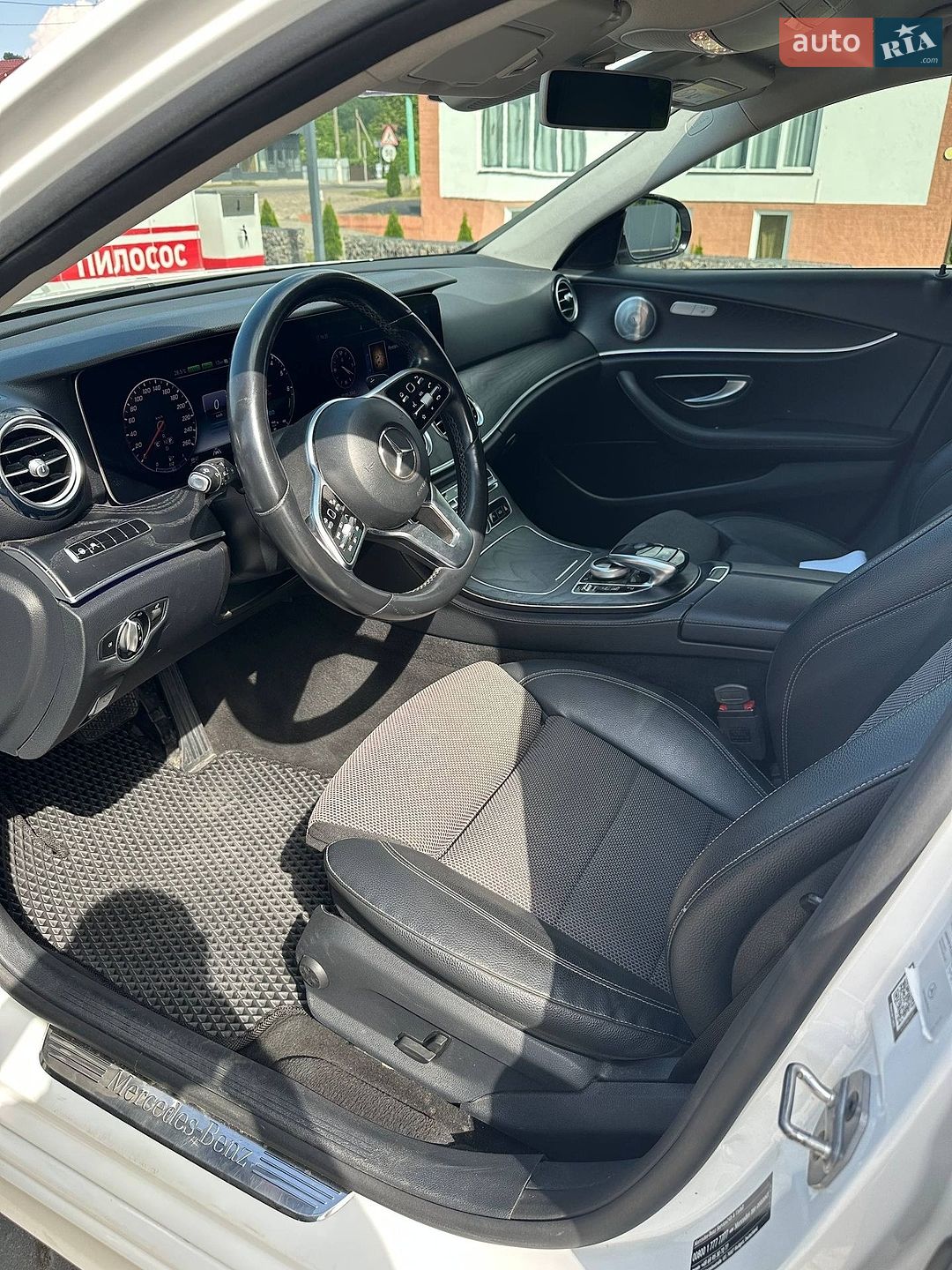 Mercedes-Benz E-Class 2019 VIN WDD2132161A724064 фото оголошення 10 з 21