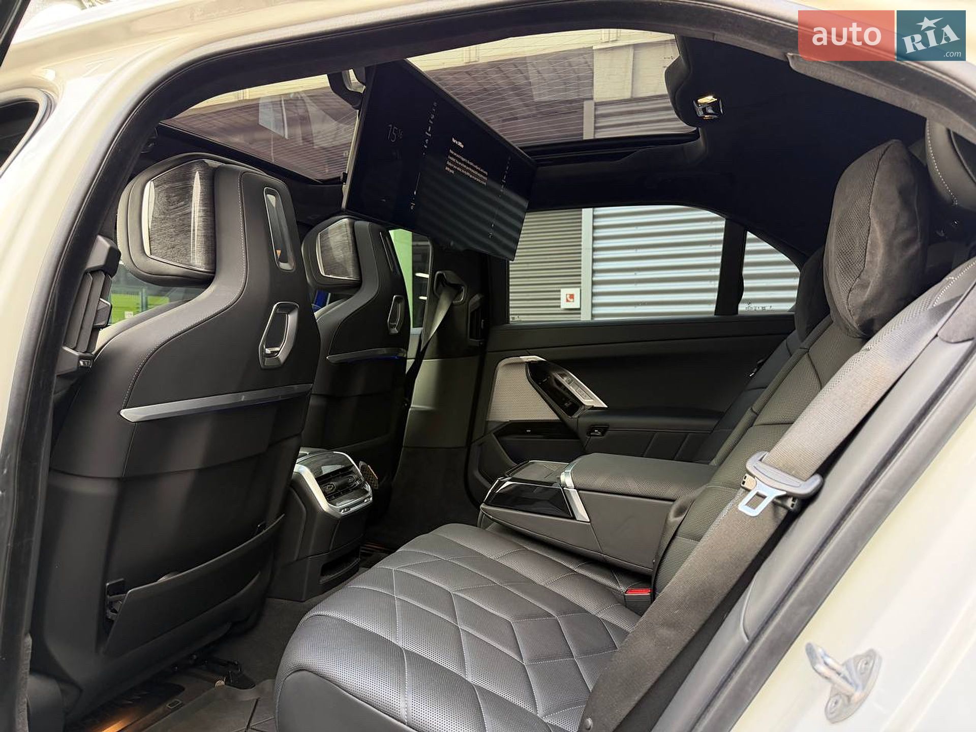 BMW 7 Series 2024 VIN WBA33EJ01RCT01532 фото оголошення 9 з 10