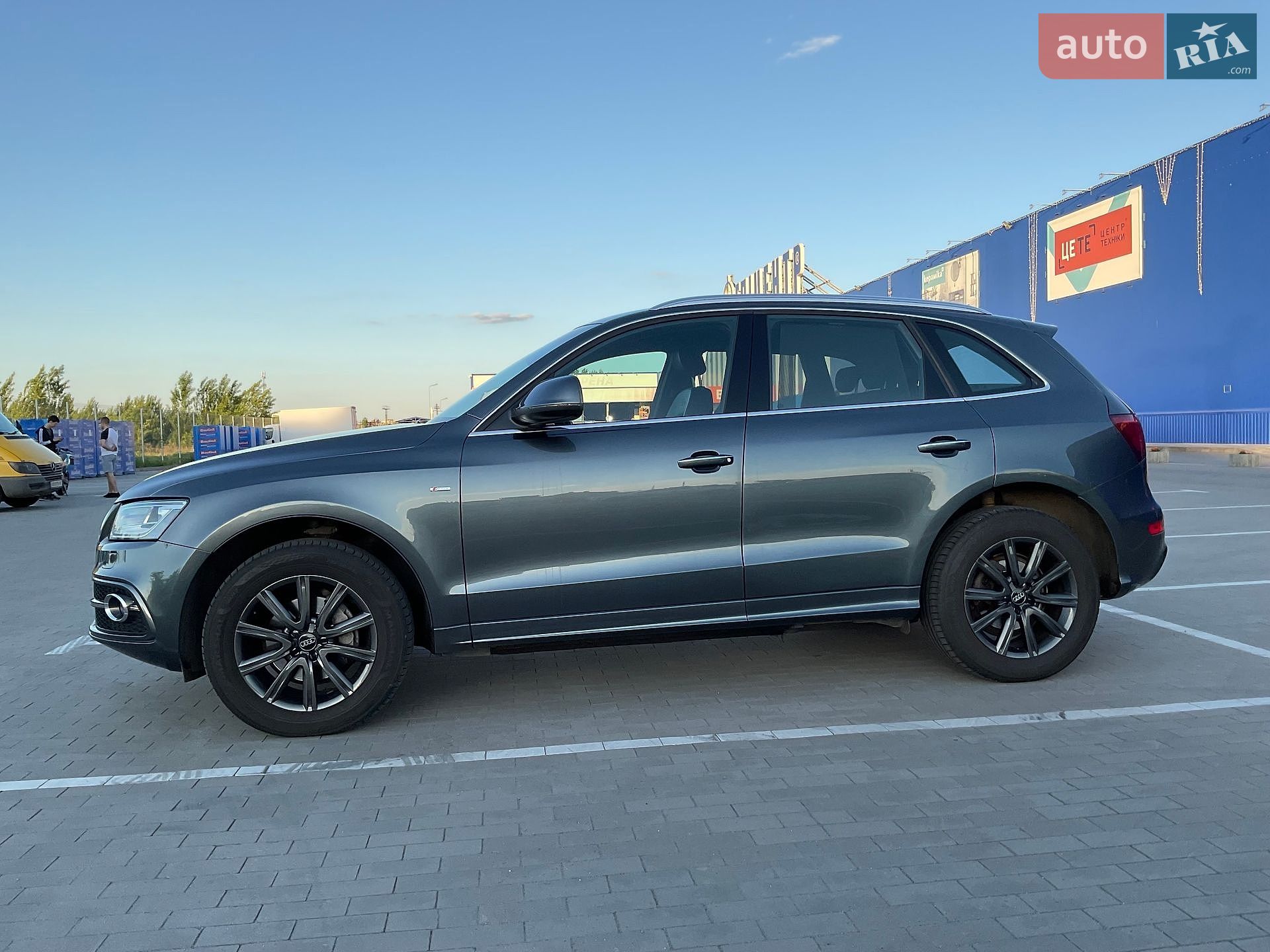 Audi Q5 2014 VIN WAUZZZ8R5FA009300 фото оголошення 5 з 19