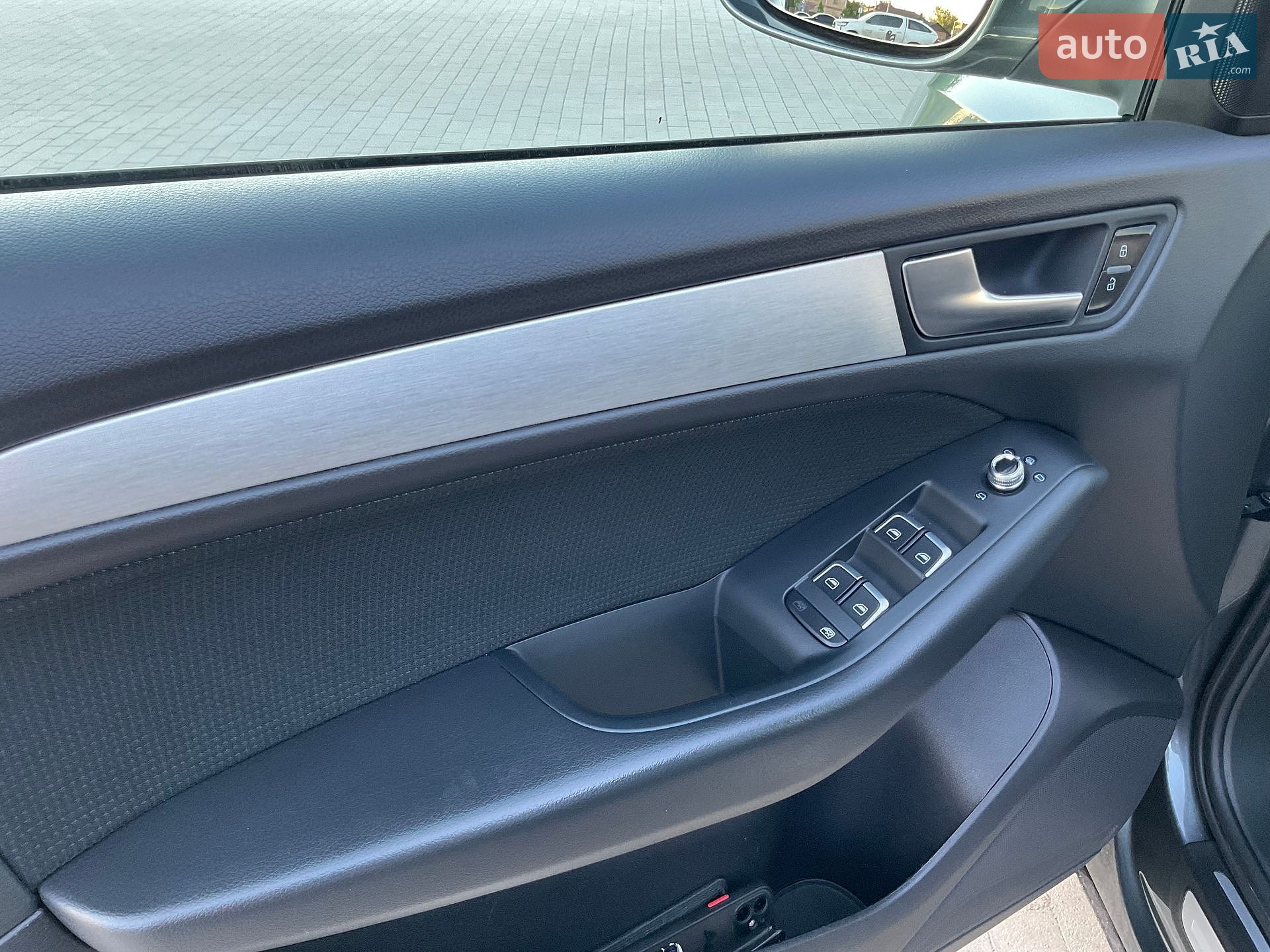 Audi Q5 2014 VIN WAUZZZ8R5FA009300 фото оголошення 10 з 19