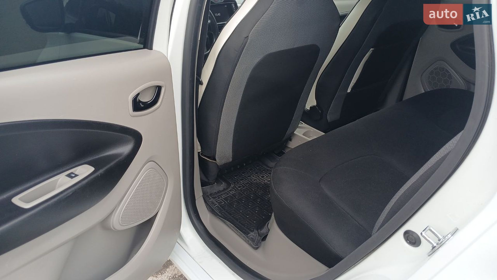 Renault Zoe 2016 VIN VF1AGVYB056015034 фото оголошення 13 з 51