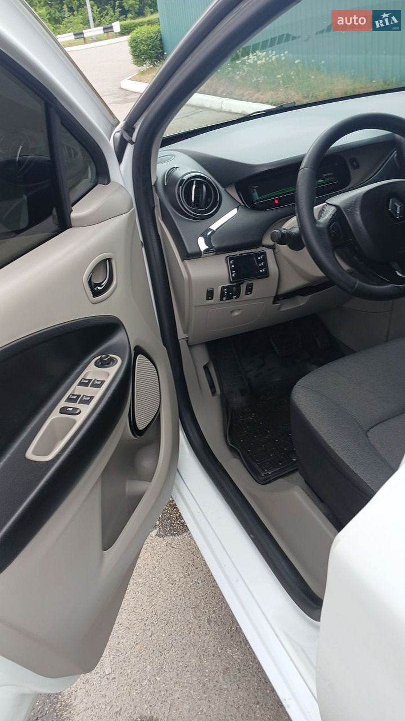 Renault Zoe 2016 VIN VF1AGVYB056015034 фото оголошення 25 з 51