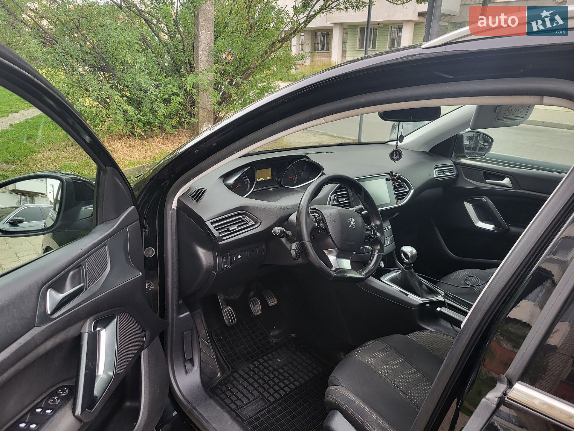 Peugeot 308 2015 VIN VF3LCBHZHFS256637 фото оголошення 5 з 9