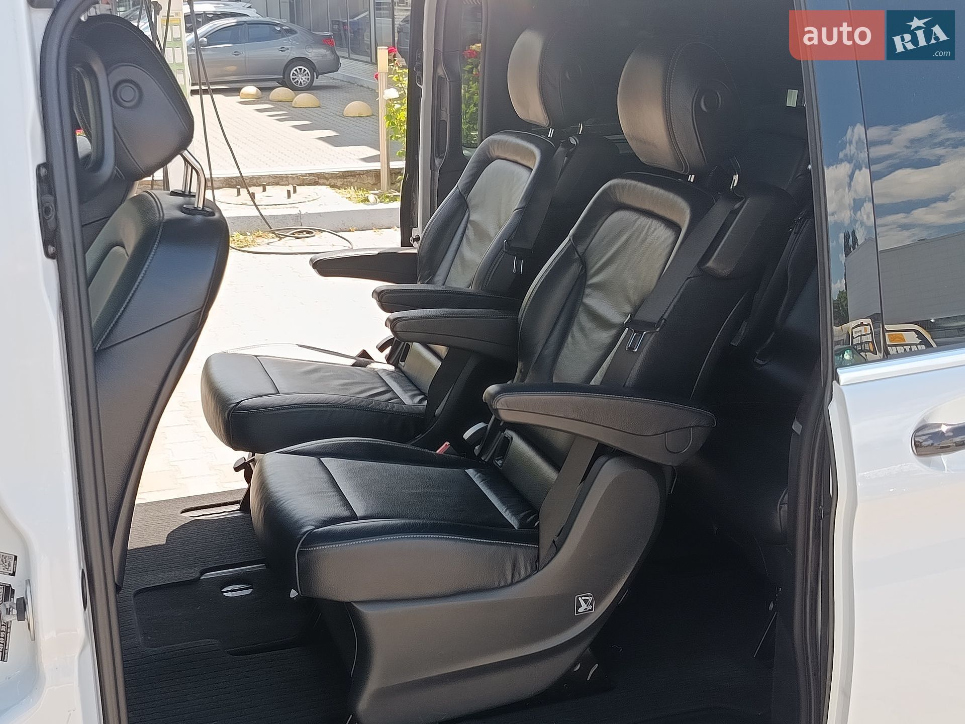 Mercedes-Benz V-Class 2015 VIN WDF44781313033493 фото оголошення 11 з 118