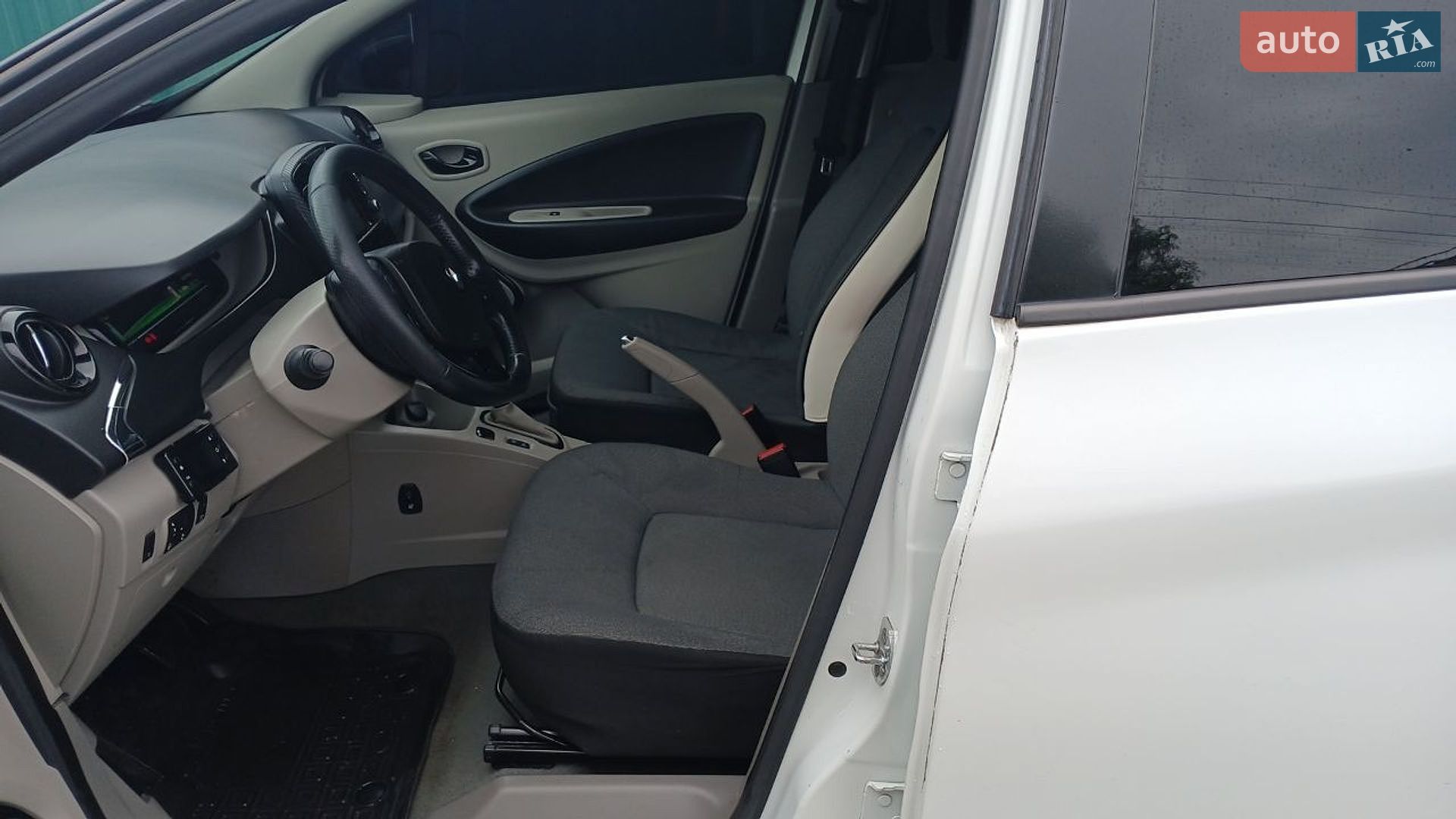 Renault Zoe 2016 VIN VF1AGVYB056015034 фото оголошення 38 з 51