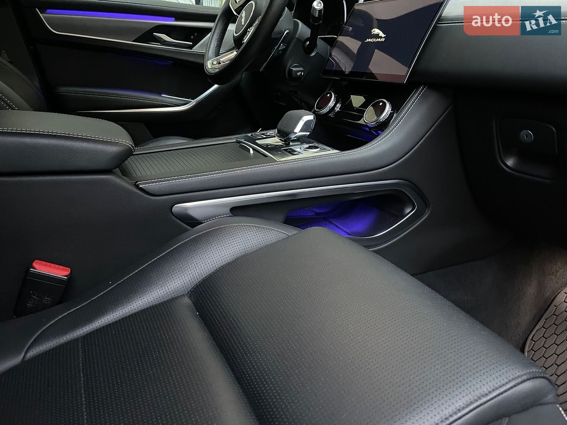 Jaguar F-Pace 2021 VIN SADCA2BX5NA689961 фото оголошення 5 з 6
