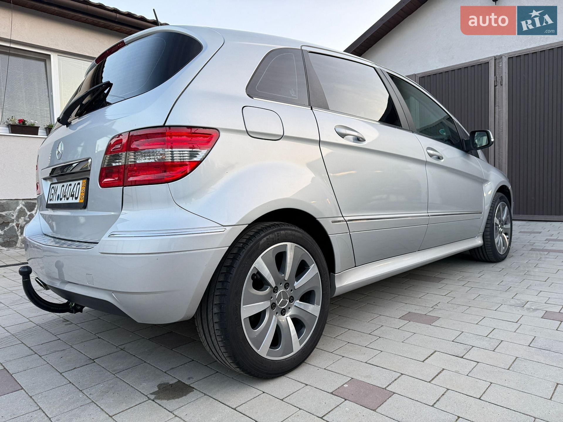 Mercedes-Benz B-Class 2010 VIN WDD2452321J522579 фото оголошення 8 з 23