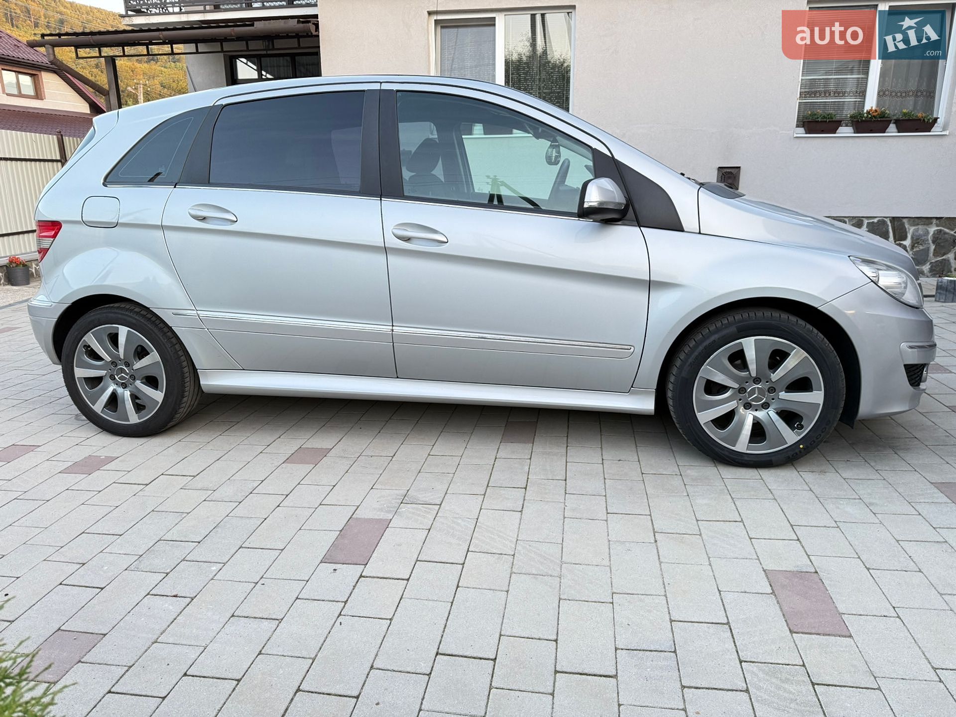 Mercedes-Benz B-Class 2010 VIN WDD2452321J522579 фото оголошення 11 з 23