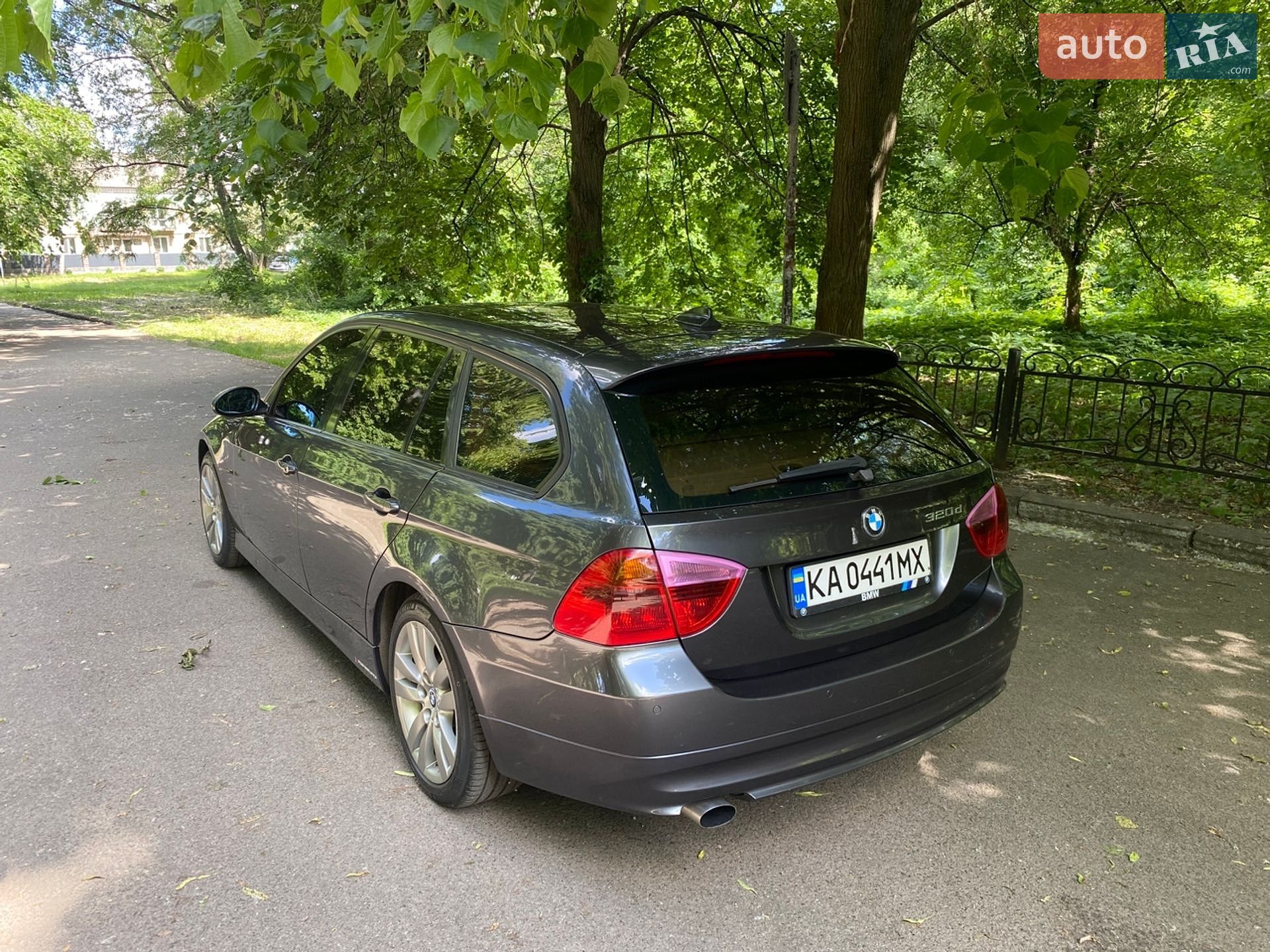 BMW 3 Series 2006 VIN WBAVU310X0KY37592 фото оголошення 6 з 16