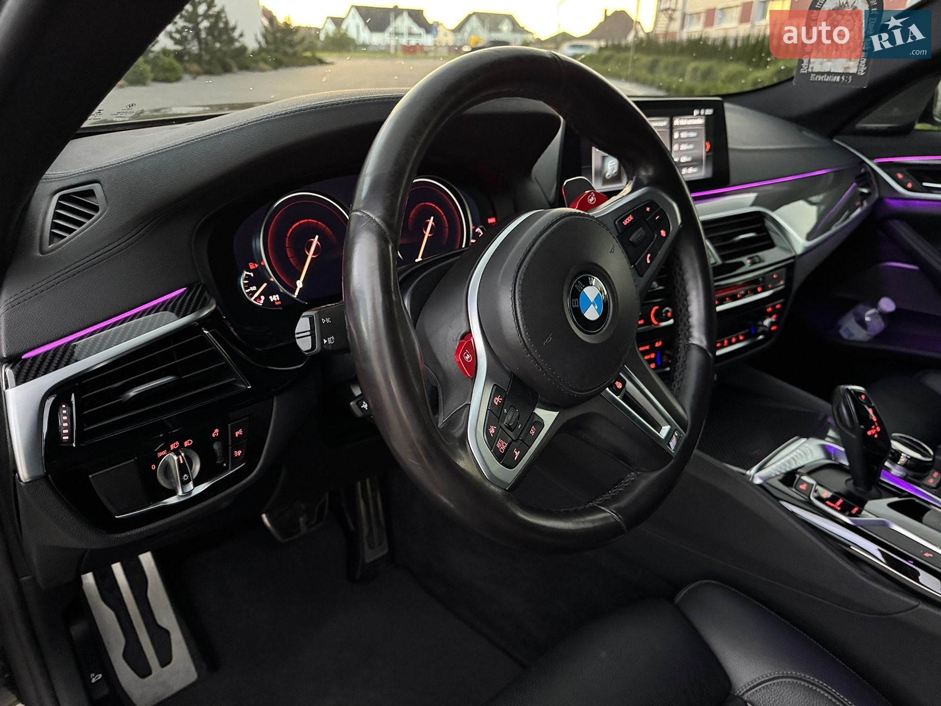 BMW 5 Series 2018 VIN WBAJB9C51JB286812 фото оголошення 34 з 40