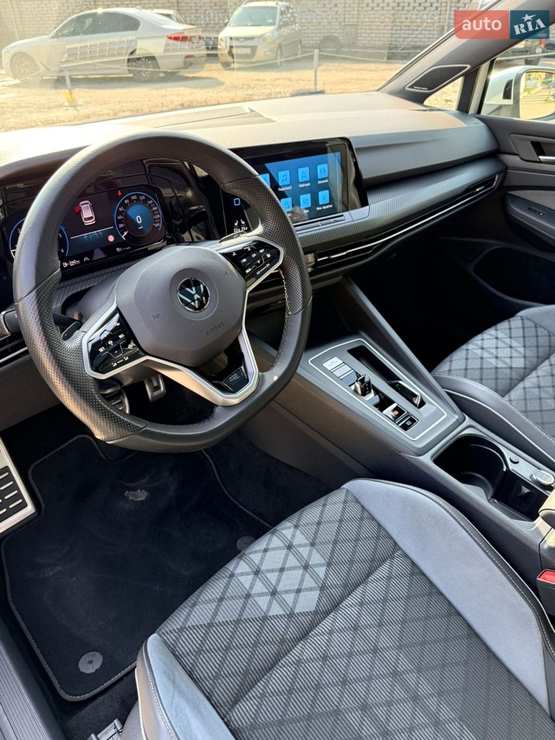Volkswagen Golf 2021 VIN WVWZZZCDZNW501405 фото оголошення 18 з 25