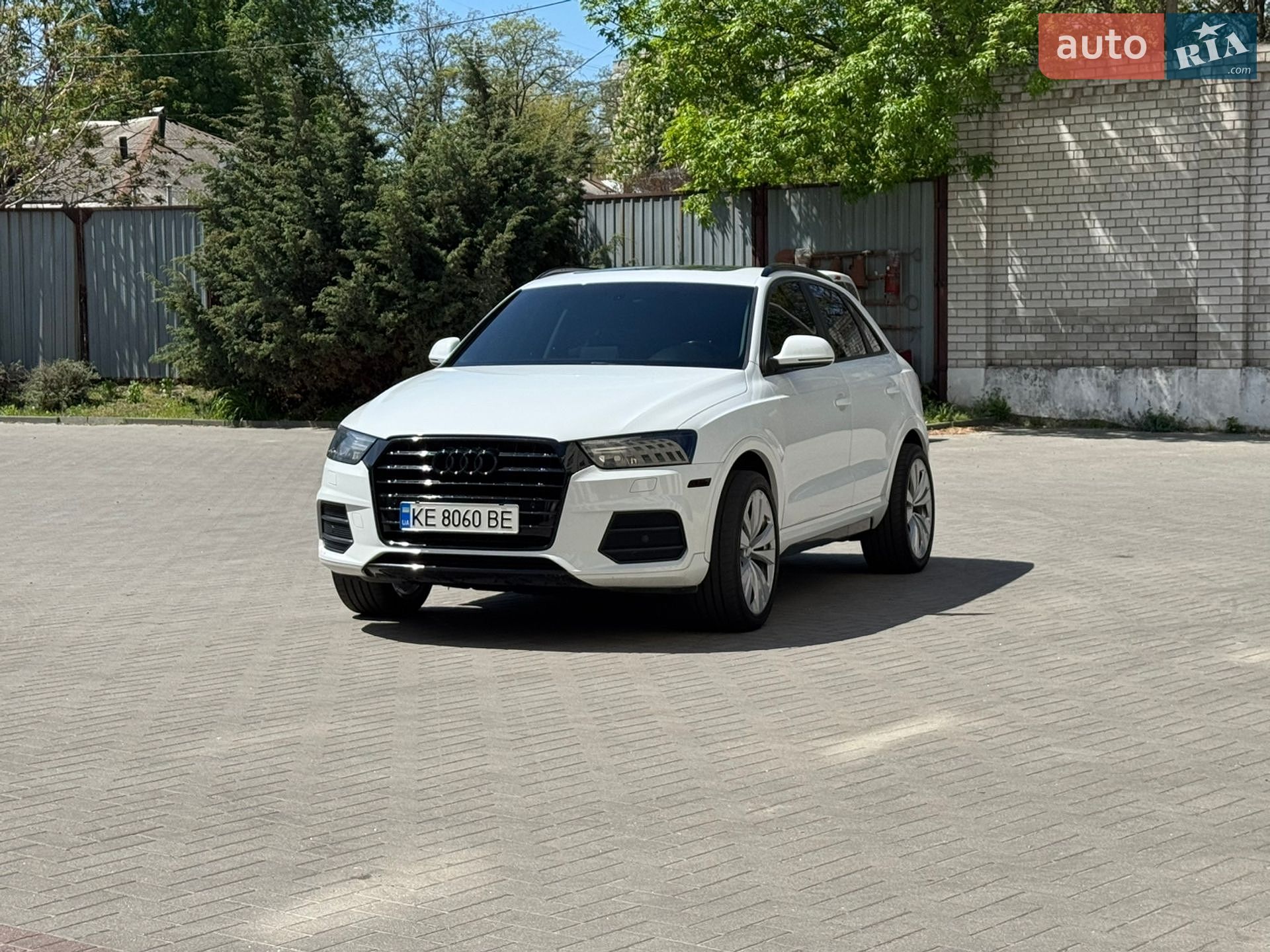 Audi Q3 2016 VIN WA1ECCFS8HR006380 фото оголошення 4 з 7