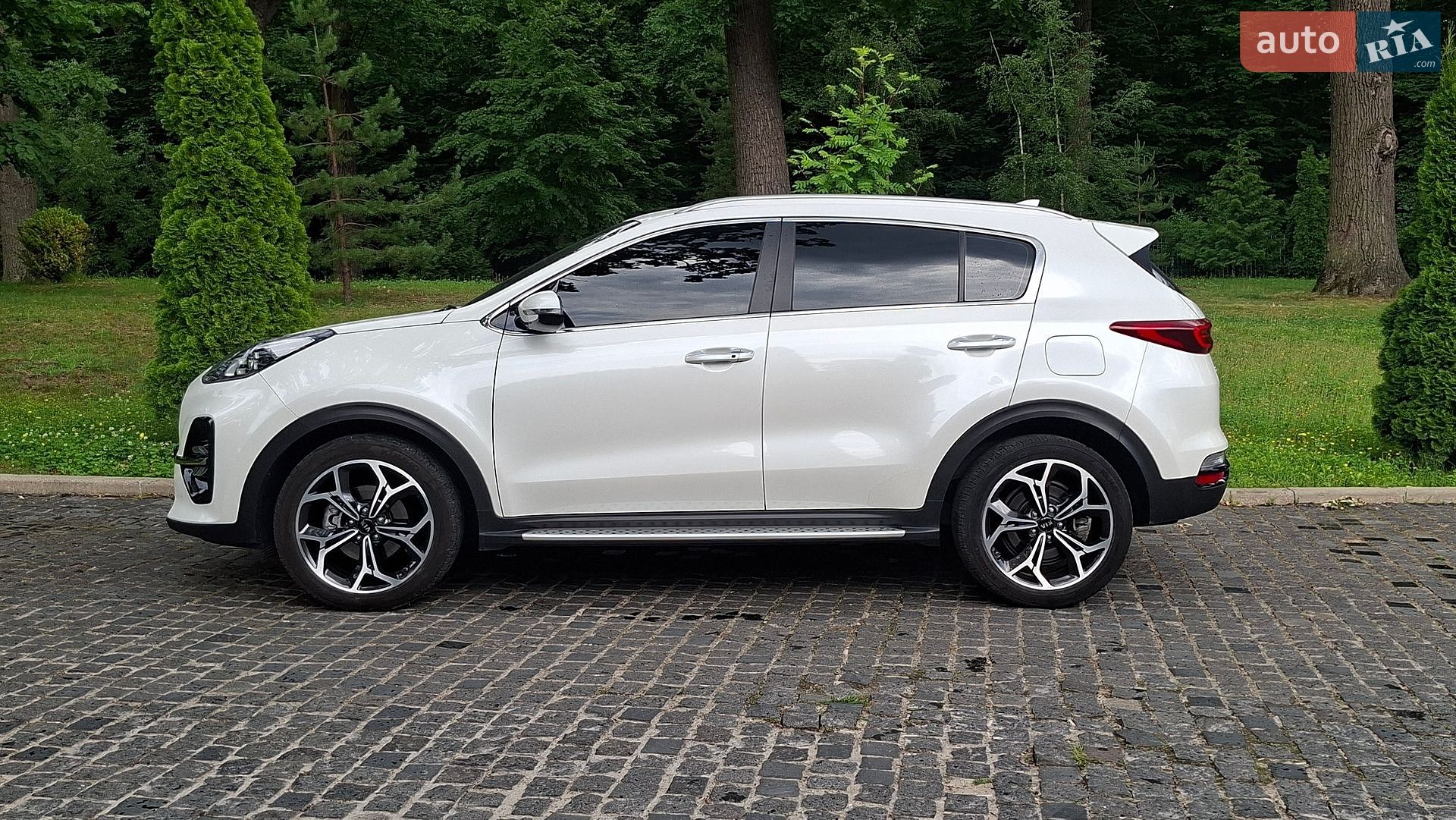 Kia Sportage 2020 VIN KNAPR813BLK837602 фото оголошення 16 з 92