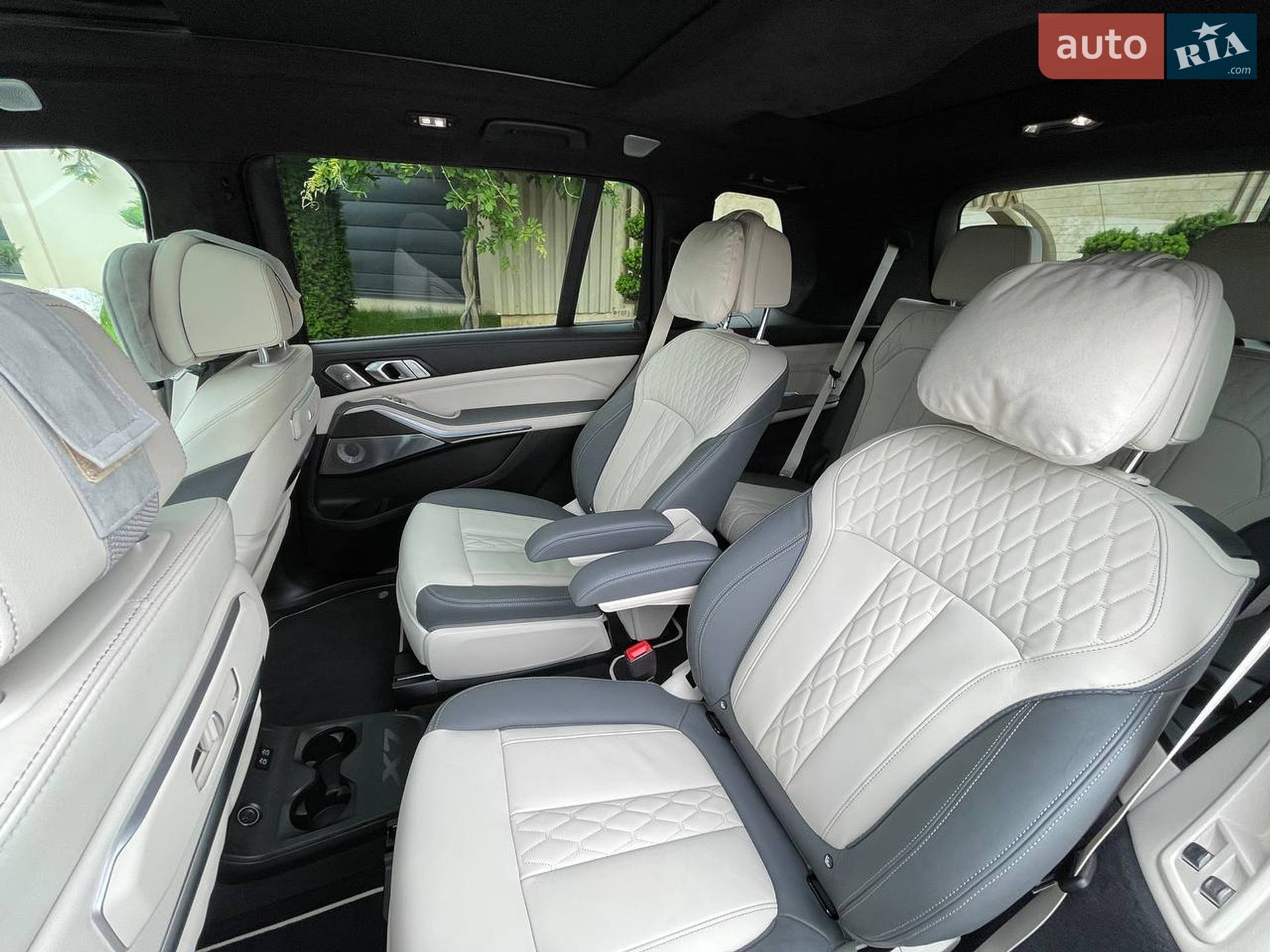 BMW-Alpina XB7 2023 VIN 5UX43EM12R9T65991 фото оголошення 2 з 8