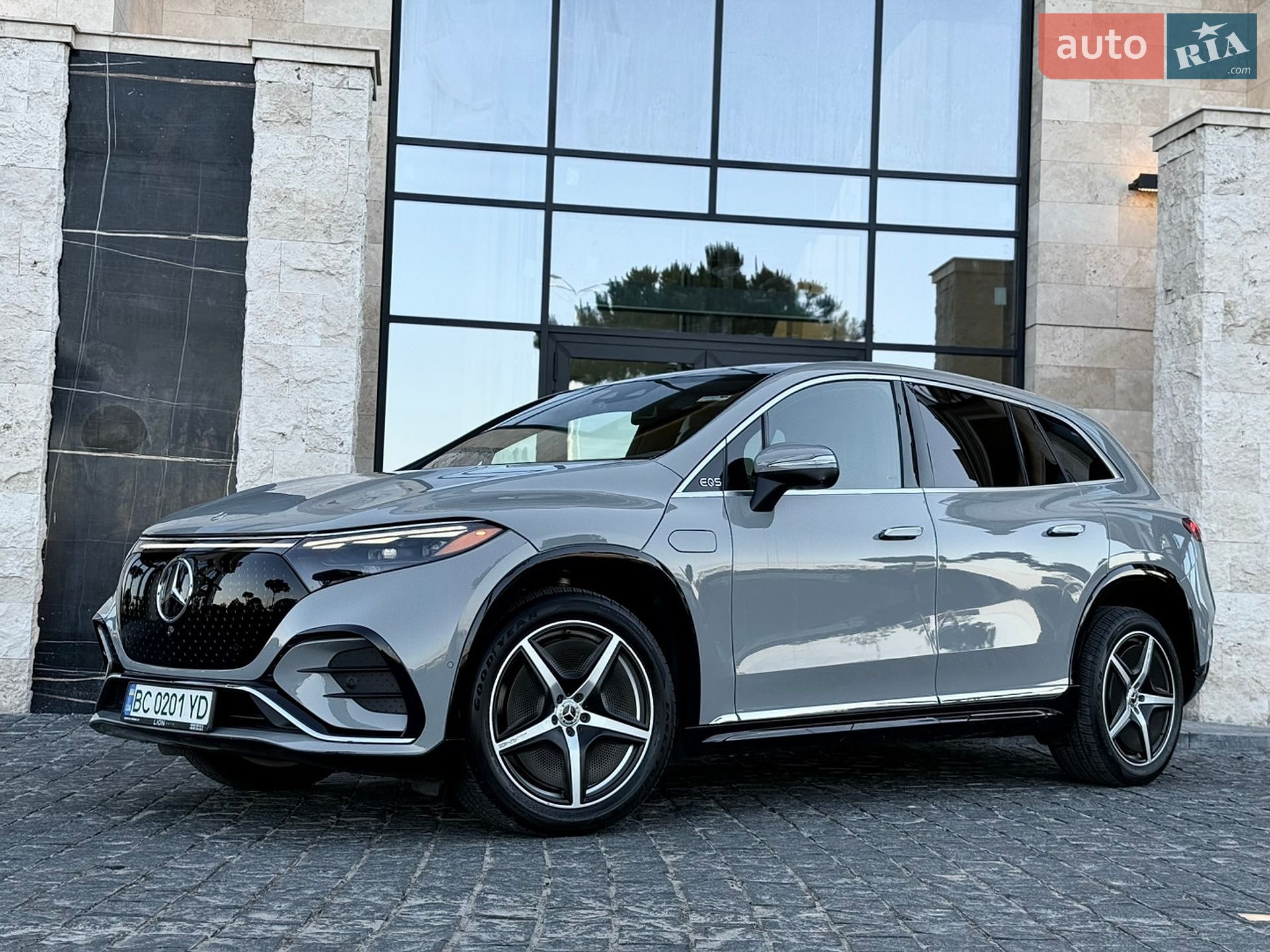 Mercedes-Benz EQS SUV 2023 VIN 4JGDM4EBXPA021025 фото оголошення 6 з 99