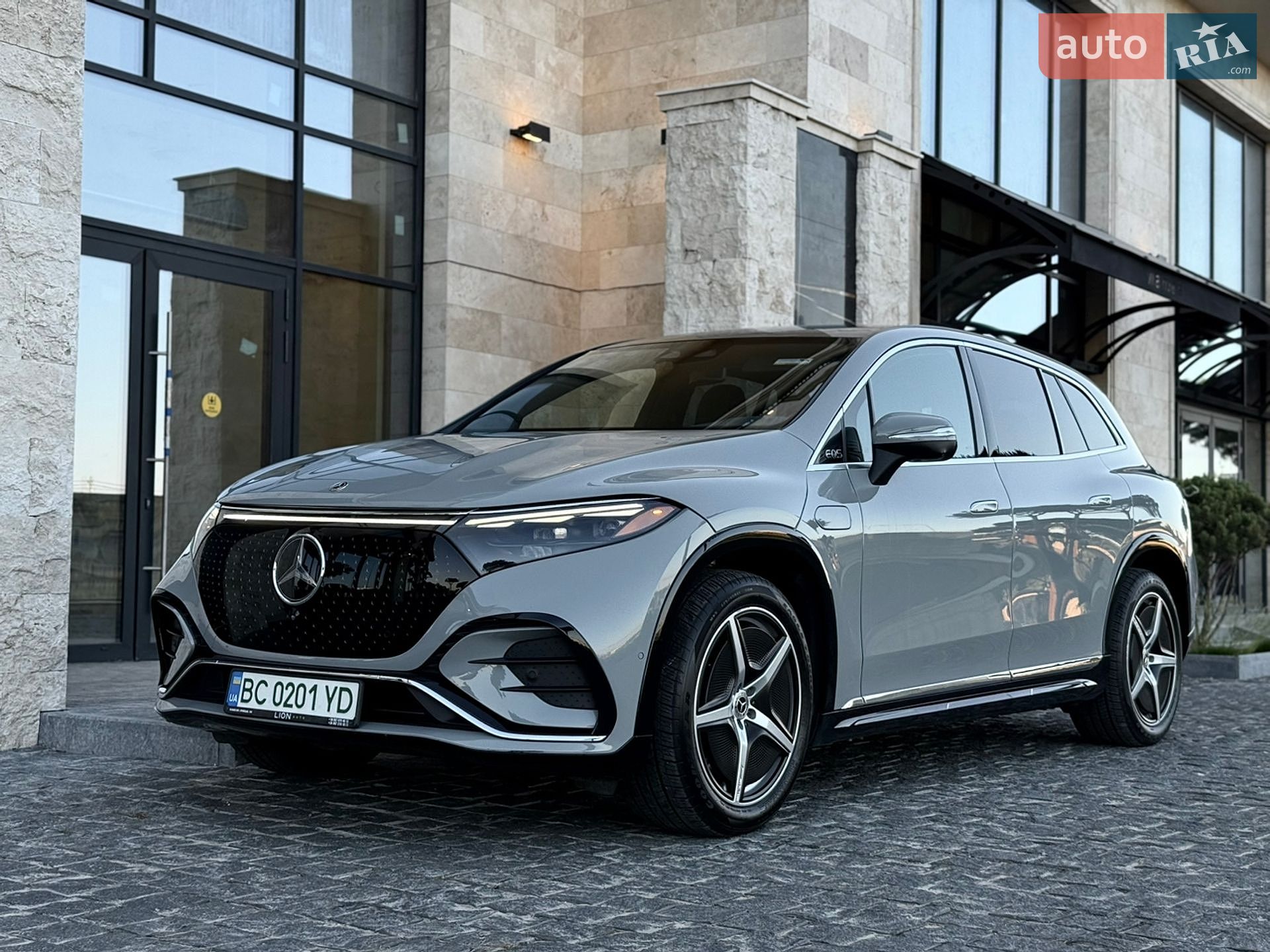 Mercedes-Benz EQS SUV 2023 VIN 4JGDM4EBXPA021025 фото оголошення 9 з 99