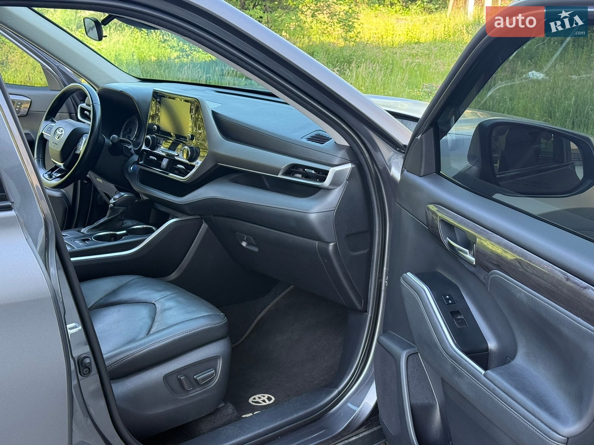 Toyota Highlander 2021 VIN 5TDBBRCH2MS047476 фото оголошення 14 з 22