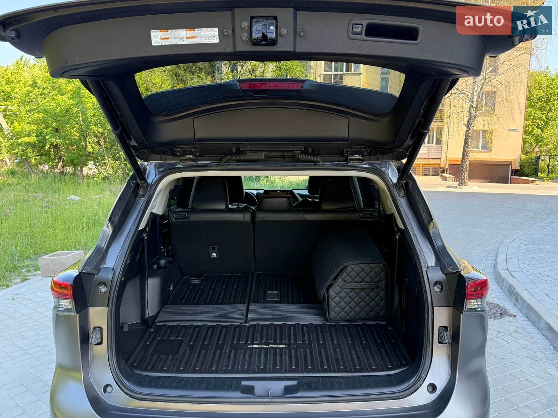 Toyota Highlander 2021 VIN 5TDBBRCH2MS047476 фото оголошення 21 з 22