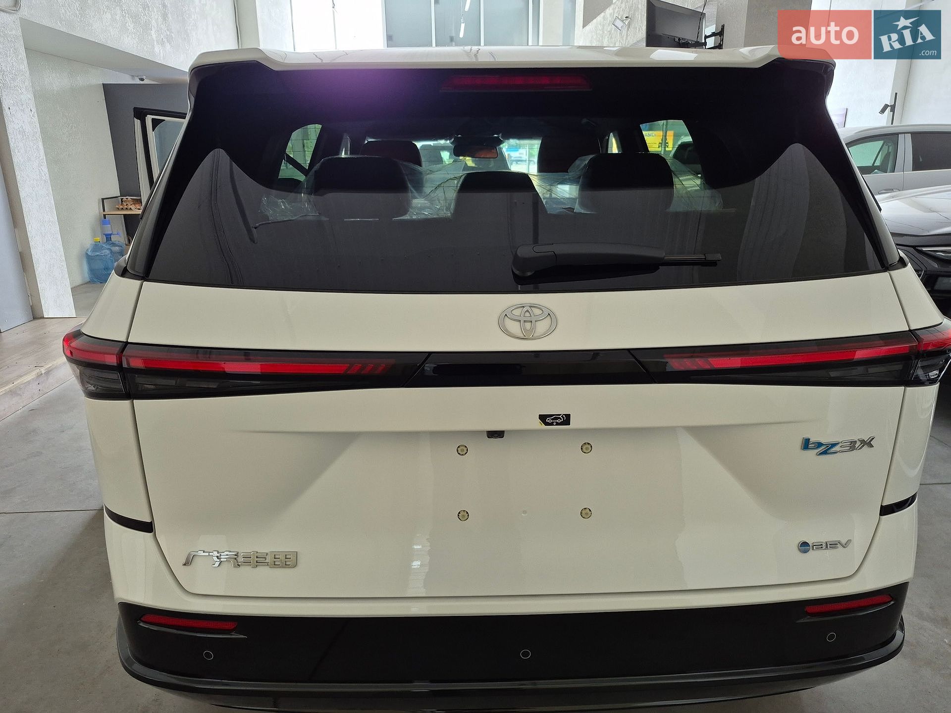Toyota bZ3X 2025 VIN LVGD3DF62SG005333 фото оголошення 18 з 21