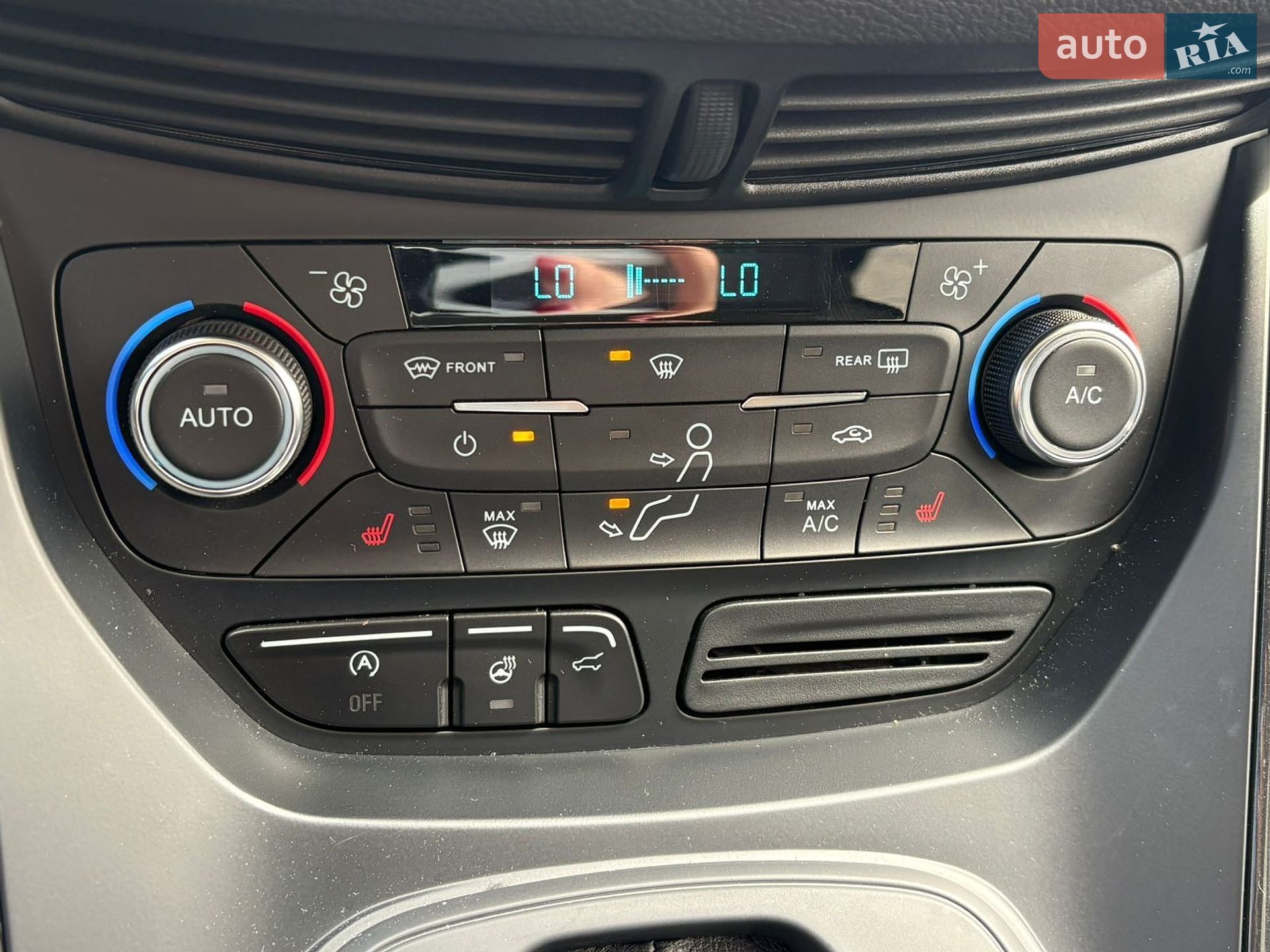 Ford Kuga 2019 VIN WF0AXXWPMAKY70454 фото оголошення 18 з 20