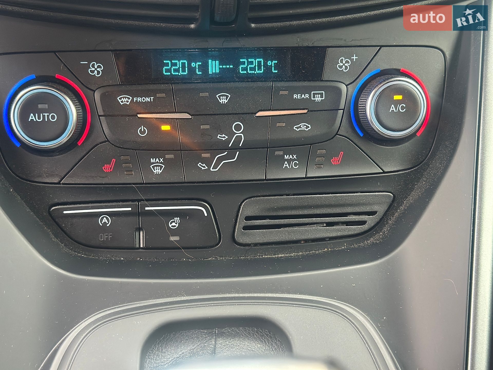 Ford Kuga 2019 VIN WF0AXXWPMAKY79762 фото оголошення 26 з 48