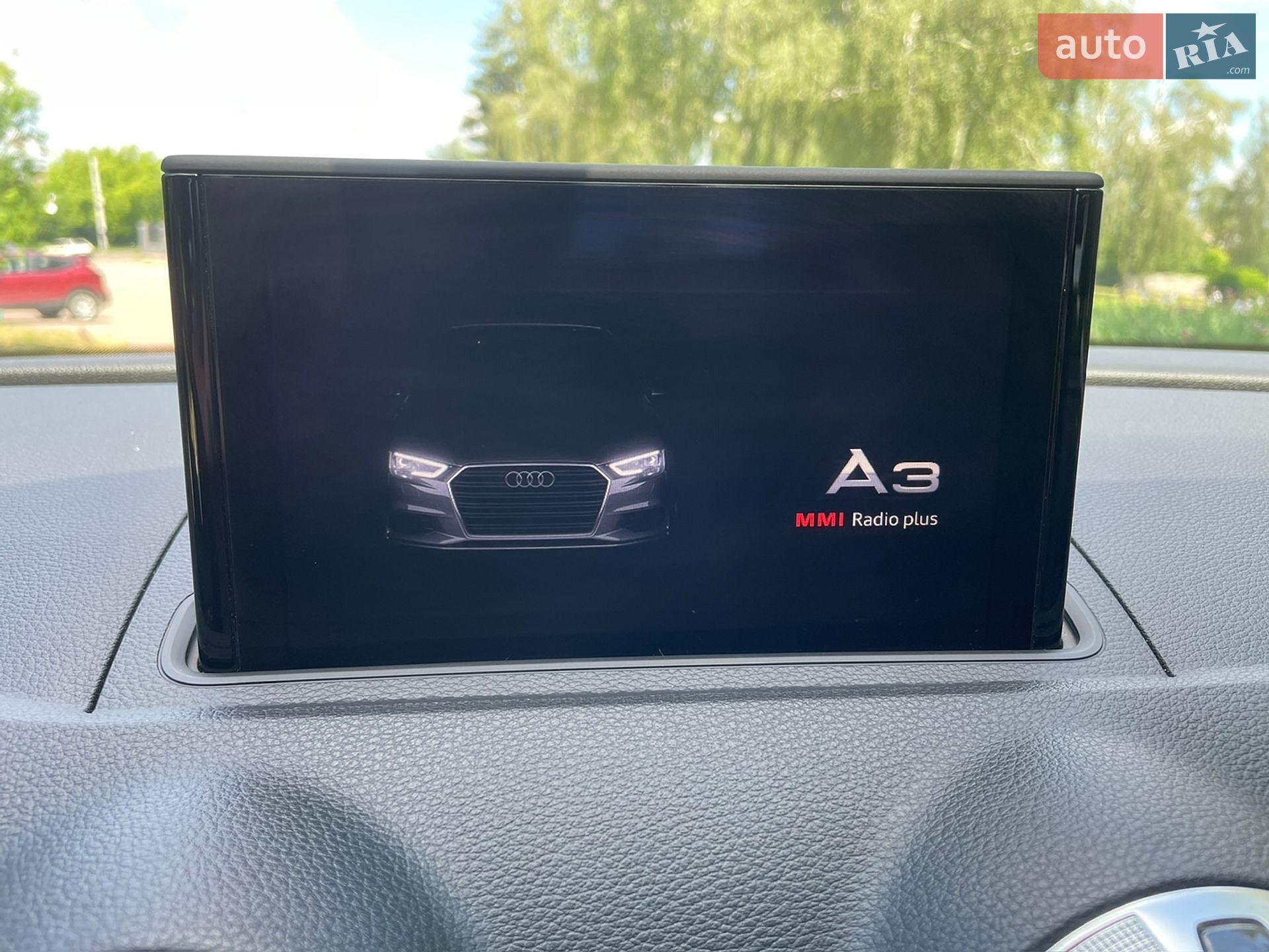 Audi A3 2019 VIN WAUAUGFF9LA001804 фото оголошення 18 з 25
