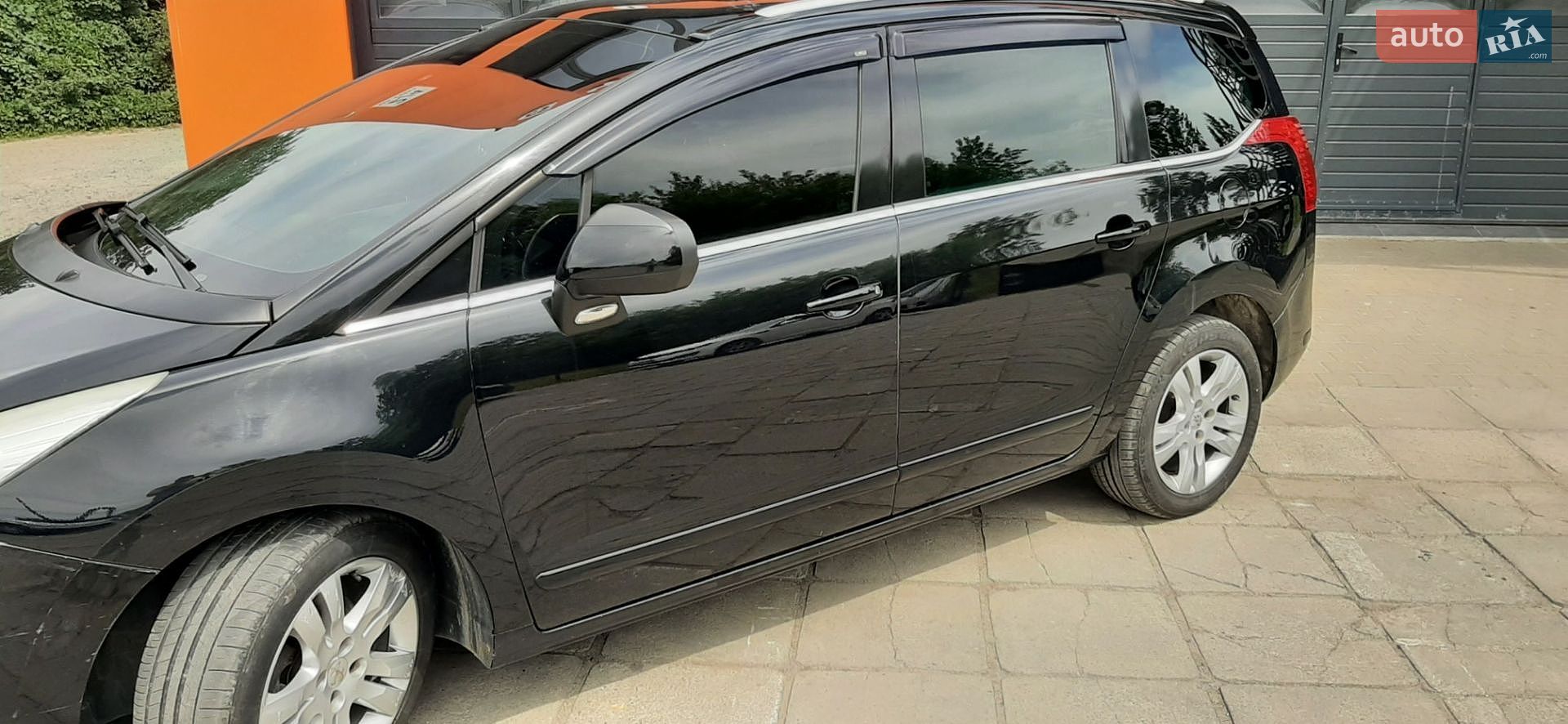 Peugeot 5008 2011 VIN VF30ERHE8BS111709 фото оголошення 4 з 17
