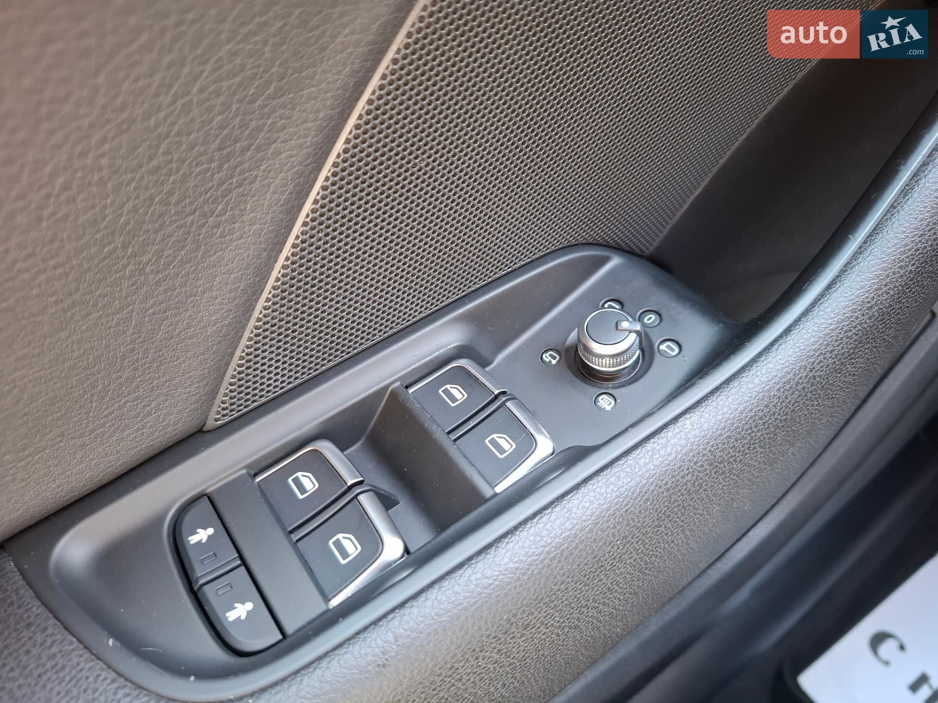 Audi A3 2016 VIN WAUZZZ8V5H1001780 фото оголошення 13 з 22