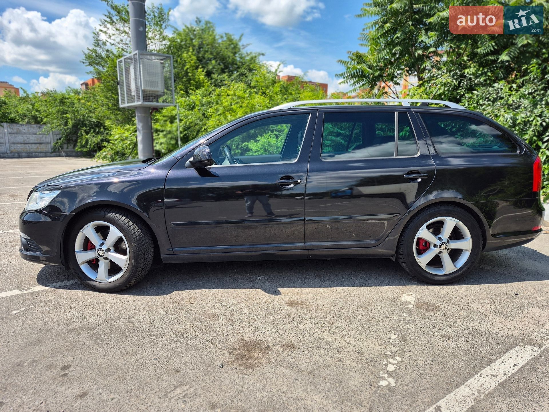 Skoda Octavia 2011 VIN TMBUH61Z0C2106287 фото оголошення 4 з 49