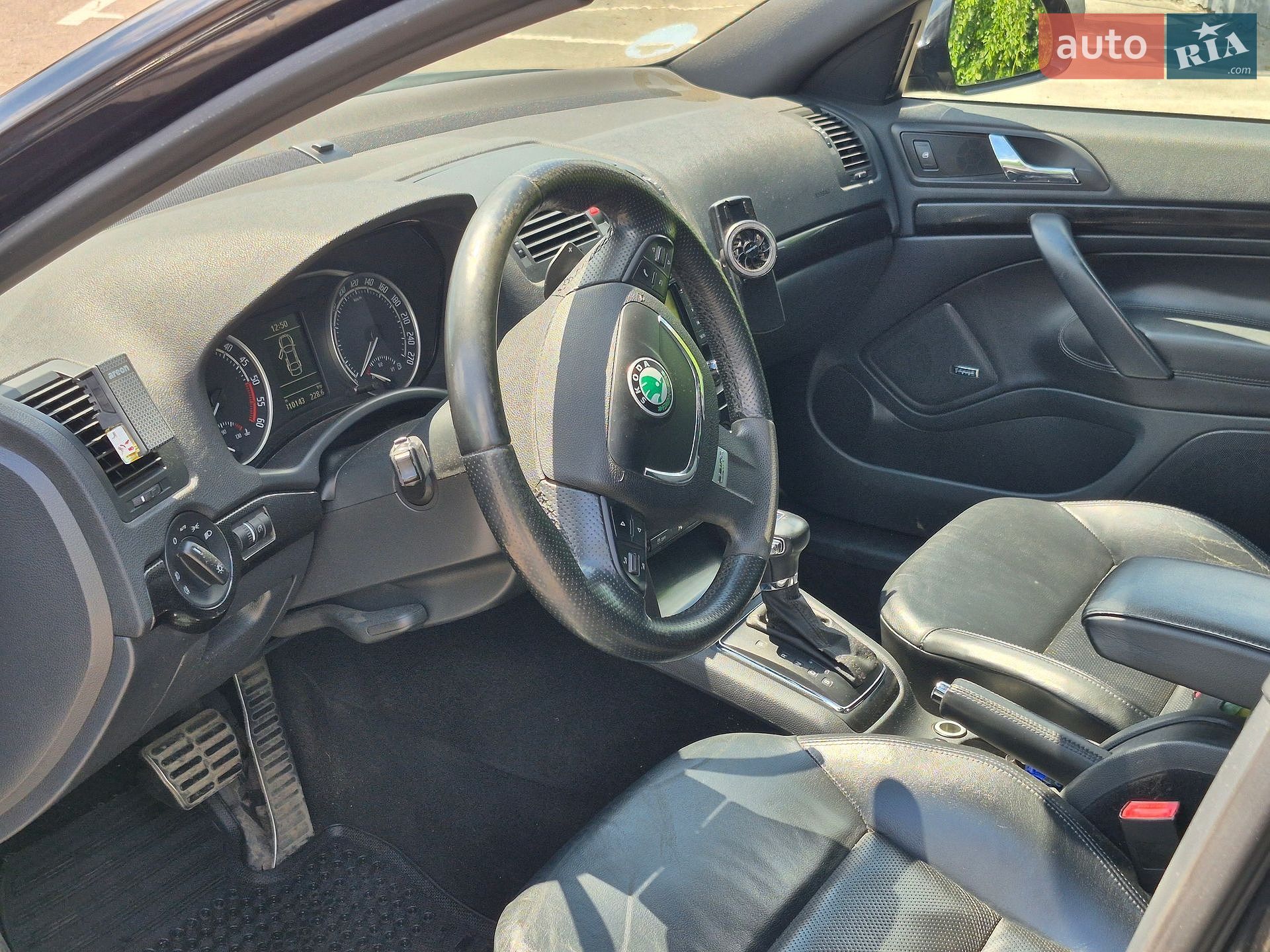 Skoda Octavia 2011 VIN TMBUH61Z0C2106287 фото оголошення 6 з 49