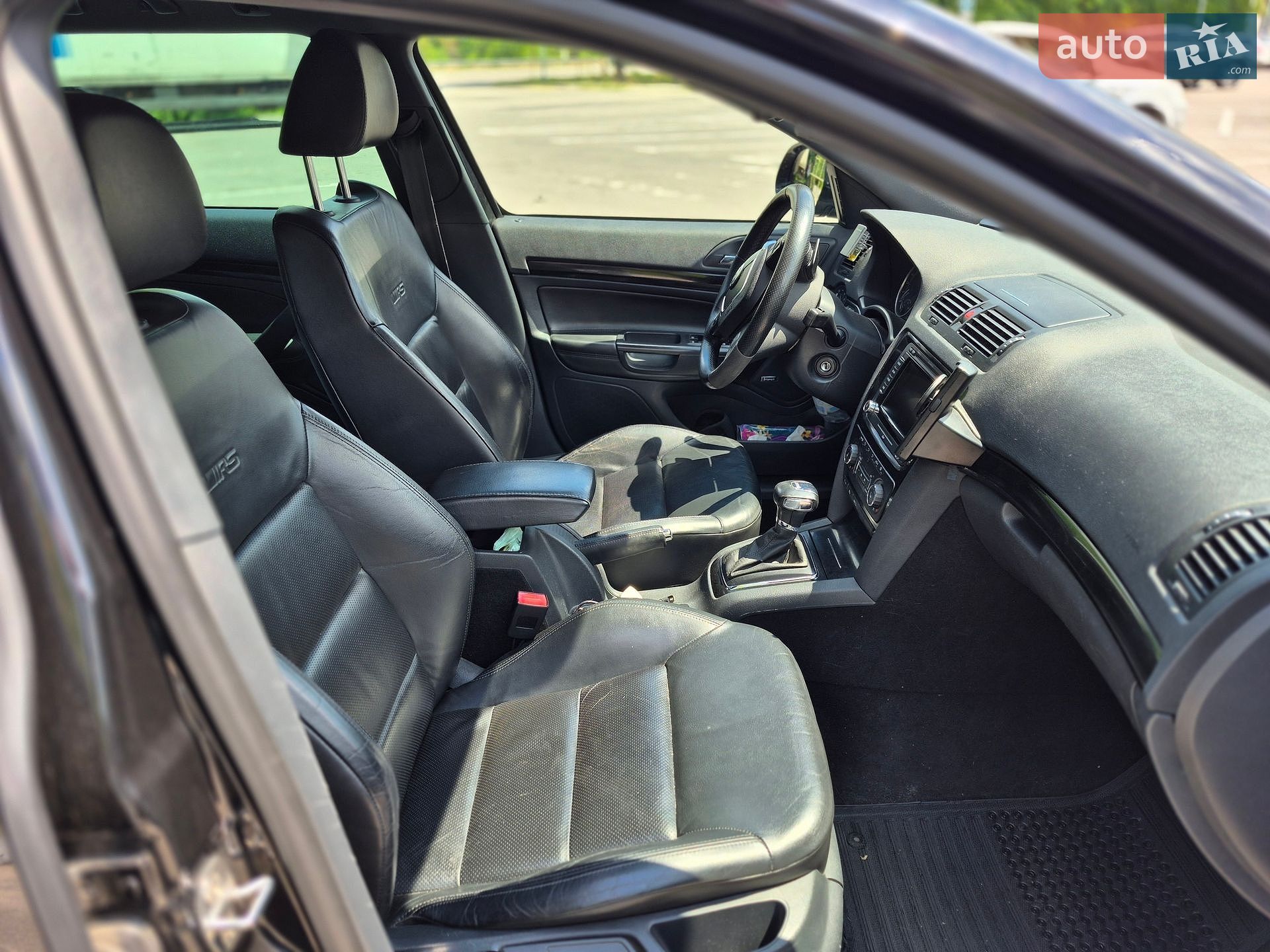 Skoda Octavia 2011 VIN TMBUH61Z0C2106287 фото оголошення 10 з 49