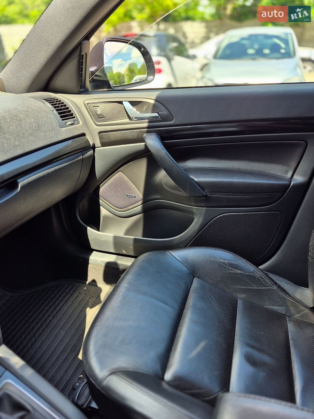 Skoda Octavia 2011 VIN TMBUH61Z0C2106287 фото оголошення 27 з 49