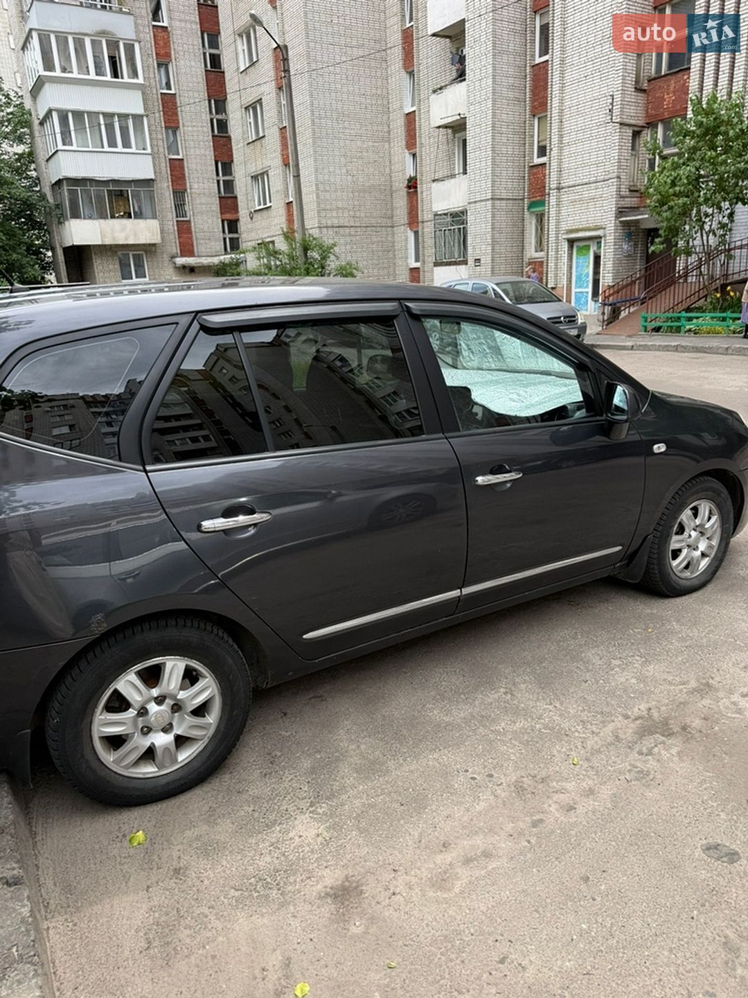 Kia Carens 2007 VIN Y6LFG52427L000475 фото оголошення 2 з 18