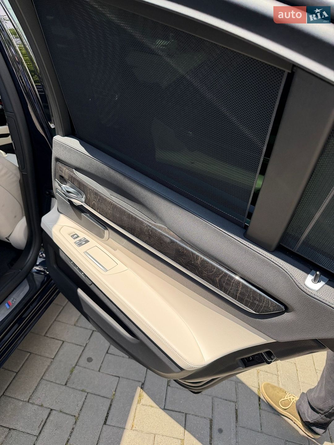 BMW 7 Series 2013 VIN WBAYC41010DZ75127 фото оголошення 30 з 44