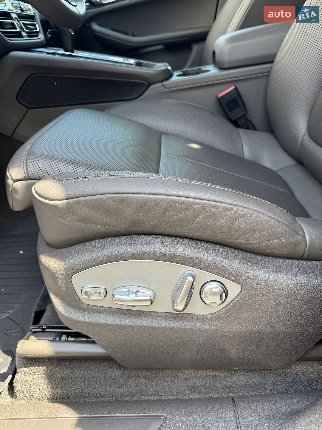 Porsche Macan 2023 VIN WP1AA2A56RLB03053 фото оголошення 18 з 28