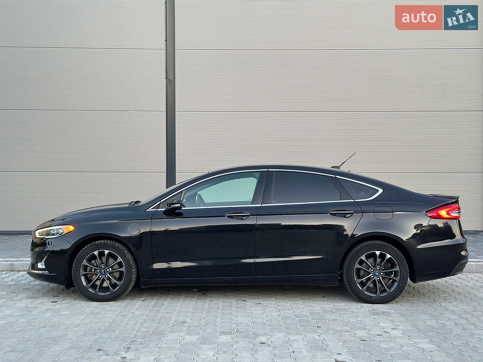 Ford Fusion 2020 VIN 3FA6P0SUXLR228863 фото оголошення 7 з 25