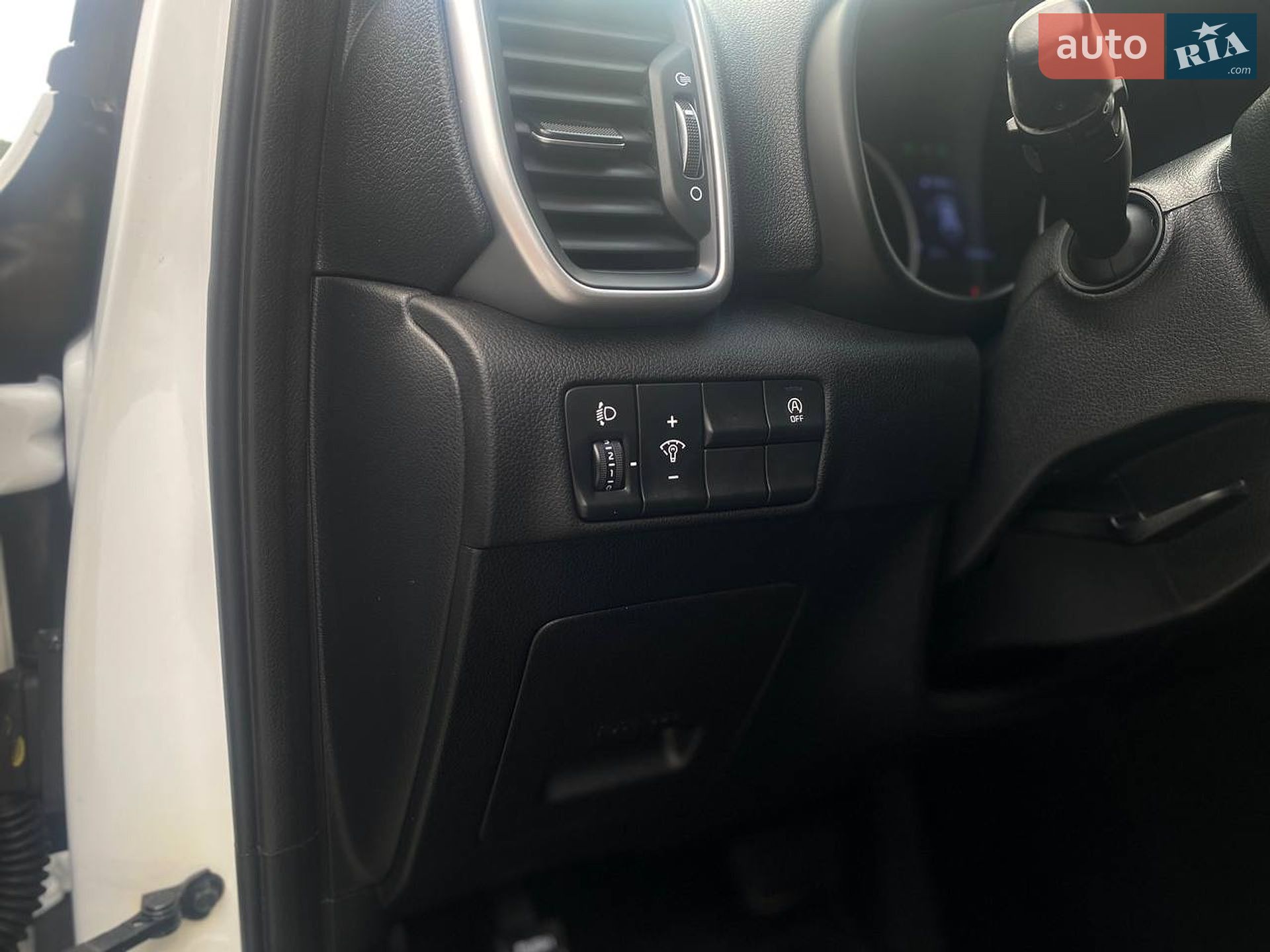 Kia Sportage 2020 VIN U5YPG812HLL887021 фото оголошення 22 з 47