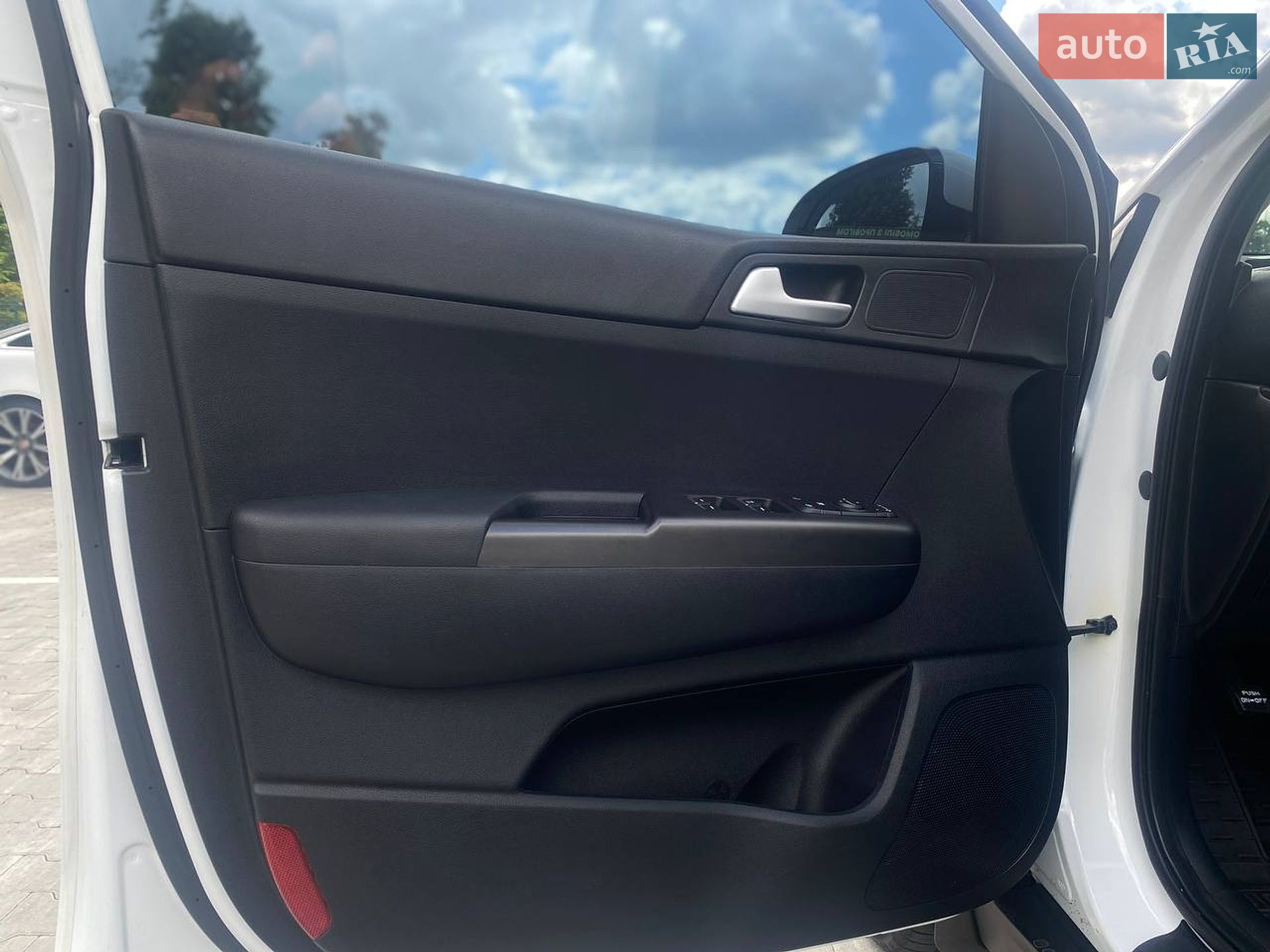 Kia Sportage 2020 VIN U5YPG812HLL887021 фото оголошення 23 з 47