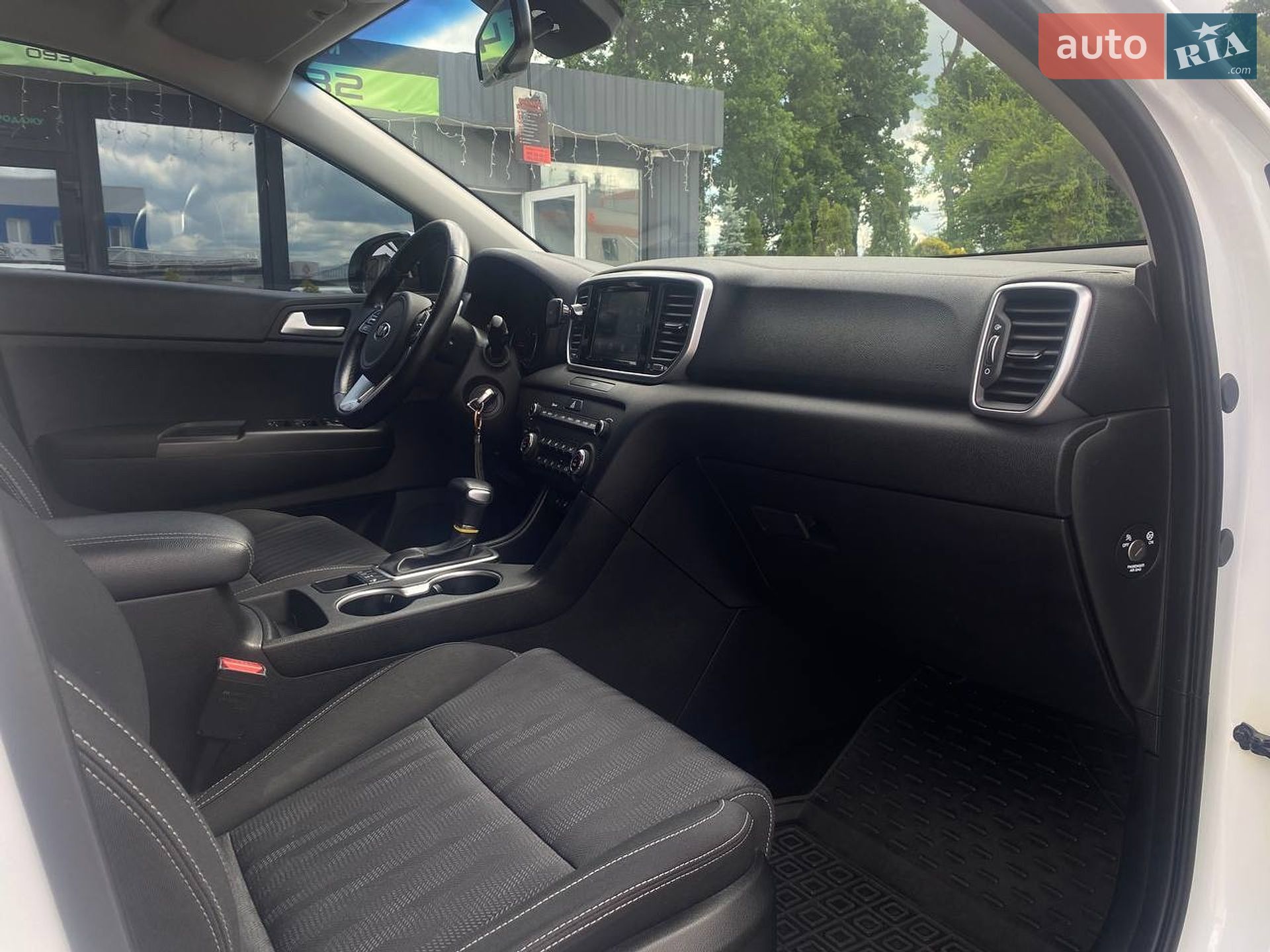 Kia Sportage 2020 VIN U5YPG812HLL887021 фото оголошення 26 з 47